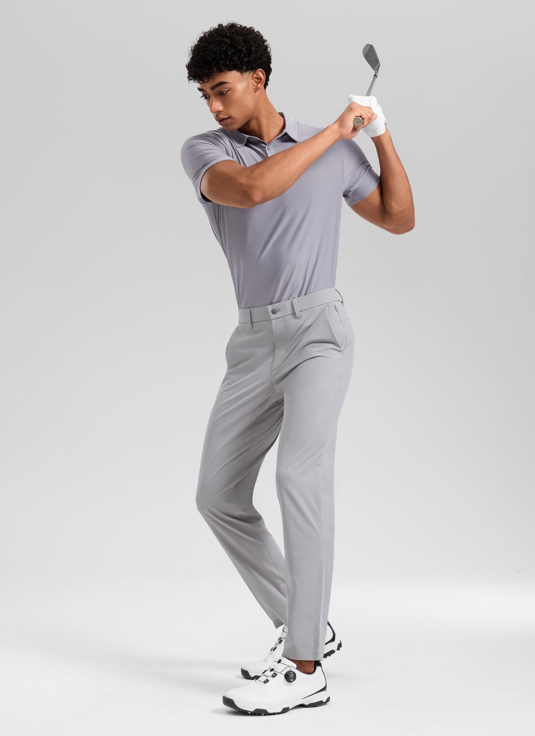 CRZ YOGA Men's BreezeLite Lightweight Golf Mid Rise Pocket Pant 30