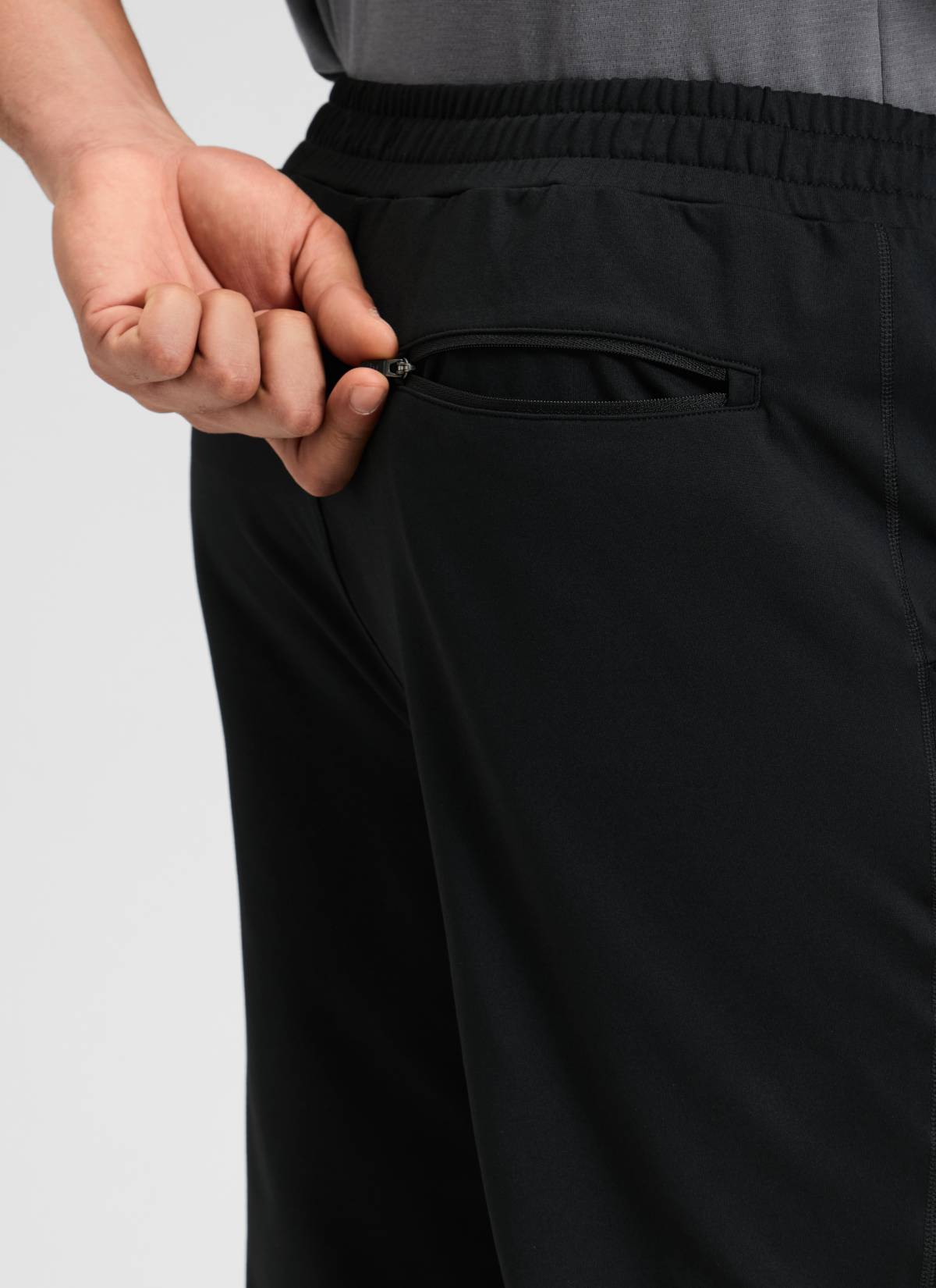 CRZ YOGA Men's Workout Casual Mid Rise Drawstring Pocket Jogger 29