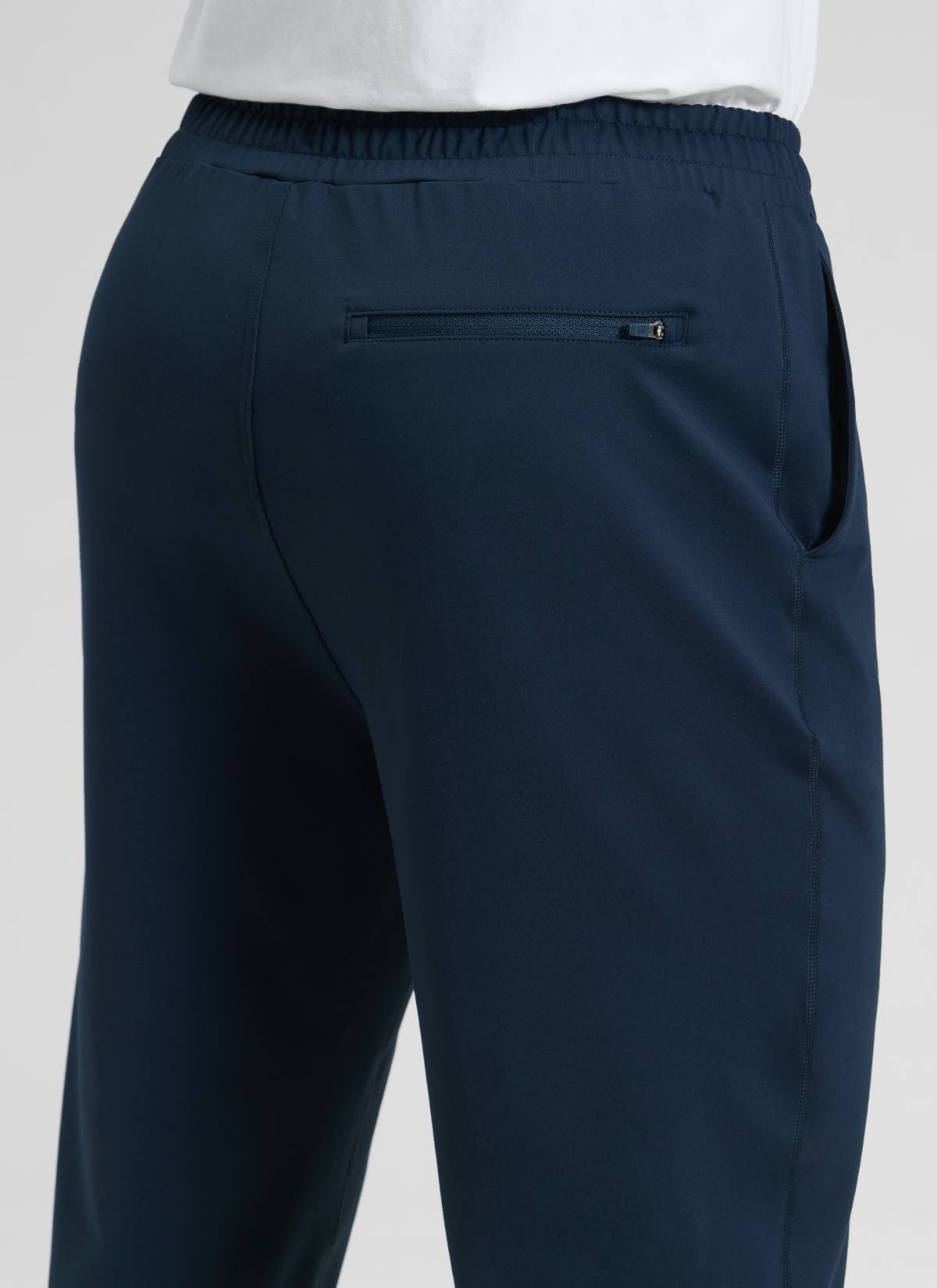 CRZ YOGA Men's Workout Casual Mid Rise Drawstring Pocket Jogger 29