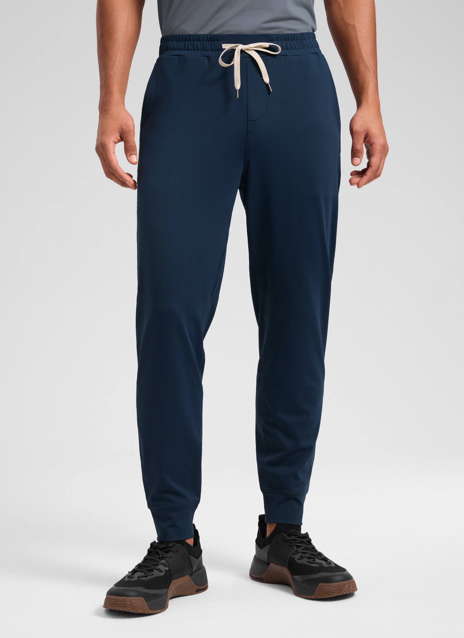 CRZ YOGA Men's Workout Casual Mid Rise Drawstring Pocket Jogger 29