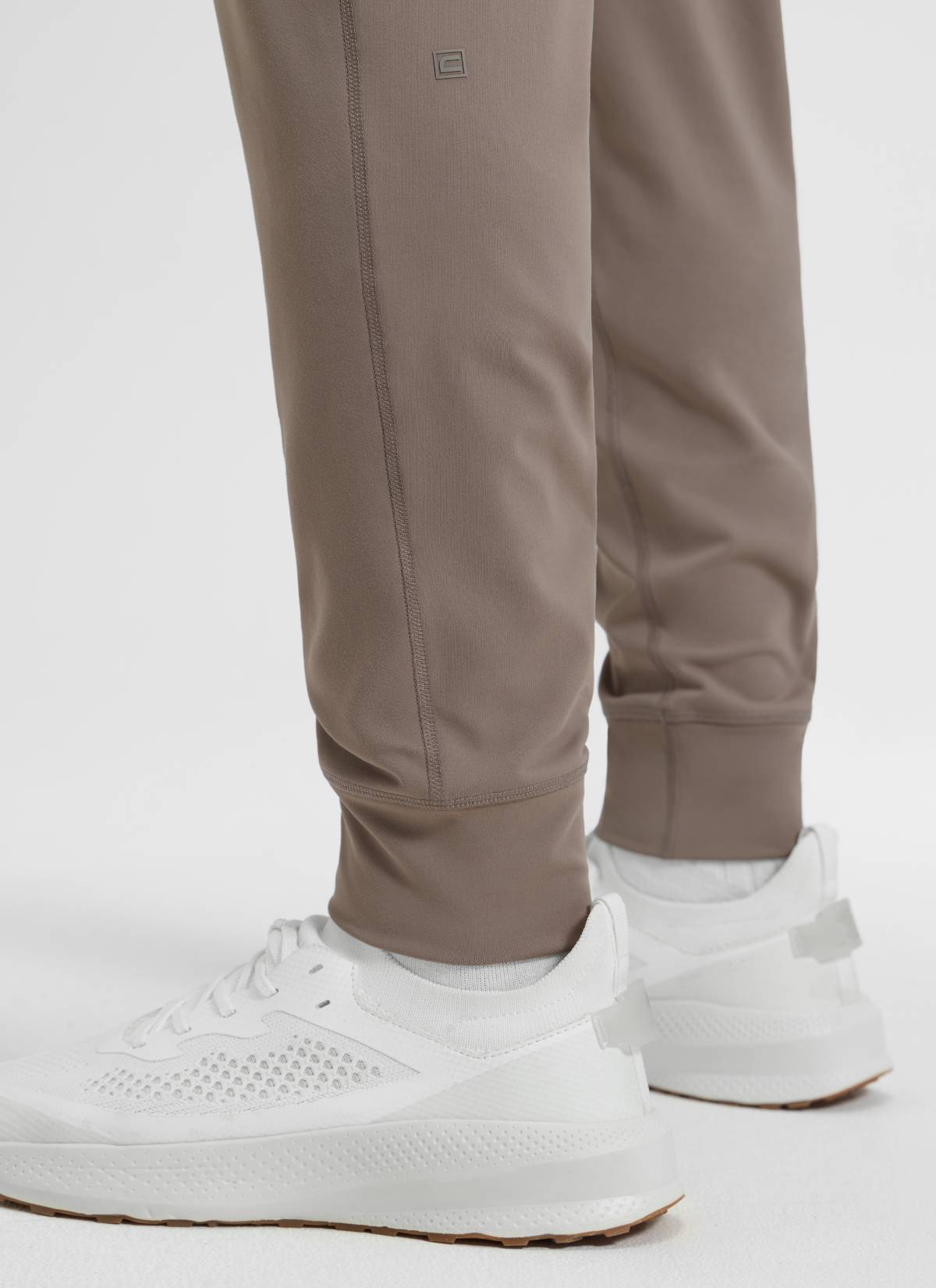 CRZ YOGA Men's Workout Casual Mid Rise Drawstring Pocket Jogger 29