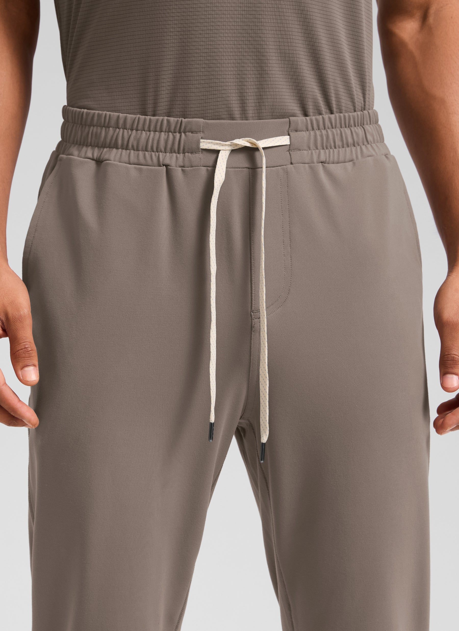 CRZ YOGA Men's Workout Casual Mid Rise Drawstring Pocket Jogger 29