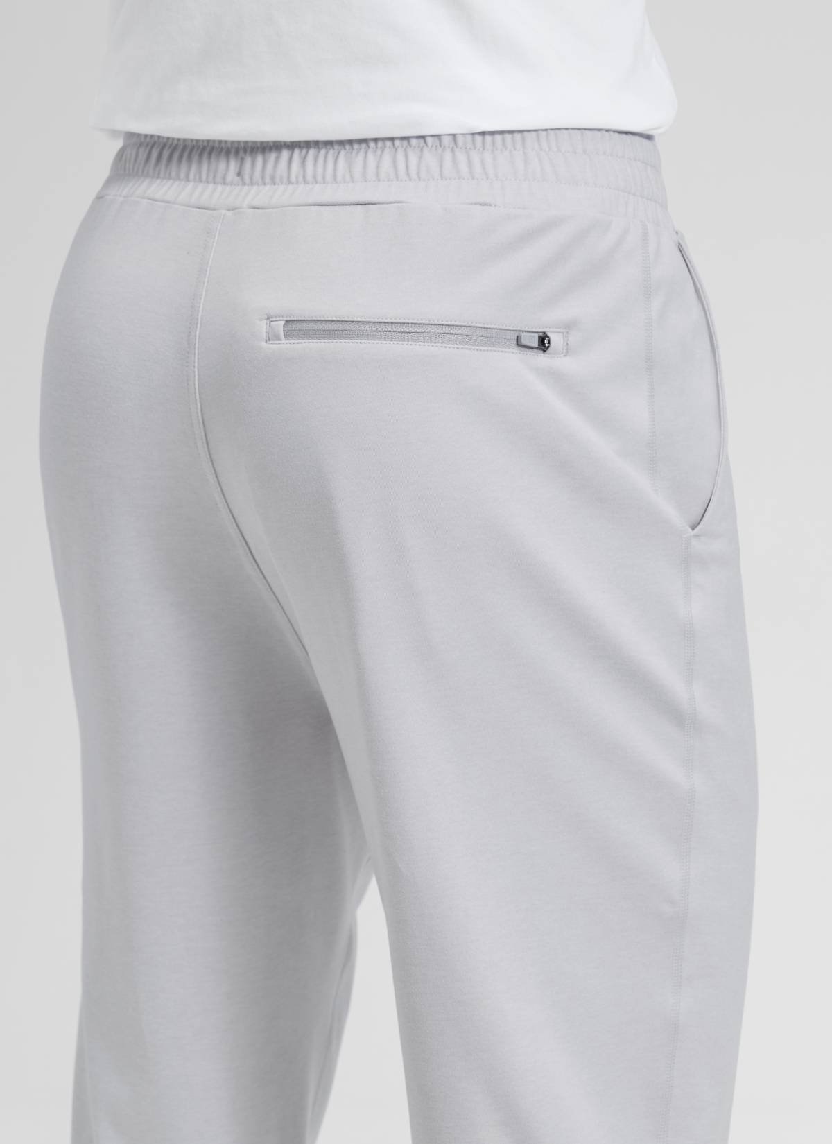 CRZ YOGA Men's Workout Casual Mid Rise Drawstring Pocket Jogger 29