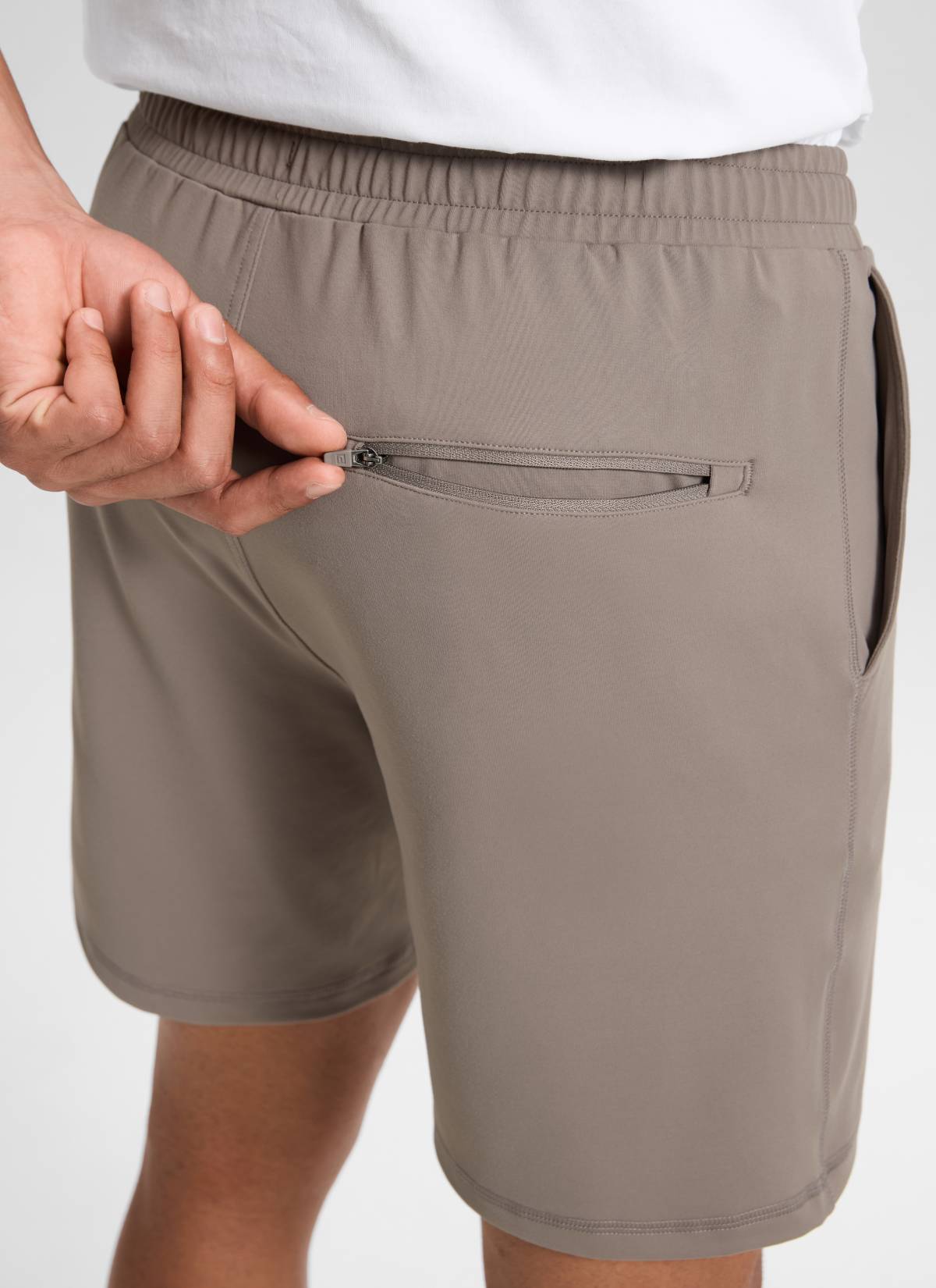CRZ YOGA Men's Workout Mid Rise Drawstring Performance Knit Shorts 7