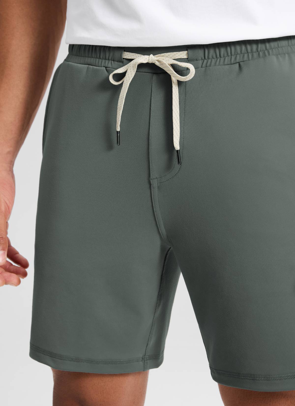 CRZ YOGA Men's Workout Mid Rise Drawstring Performance Knit Shorts 7