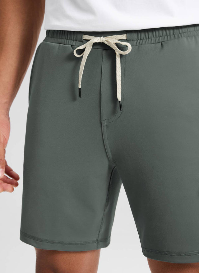 CRZ YOGA Men's Workout Mid Rise Drawstring Performance Knit Shorts 7