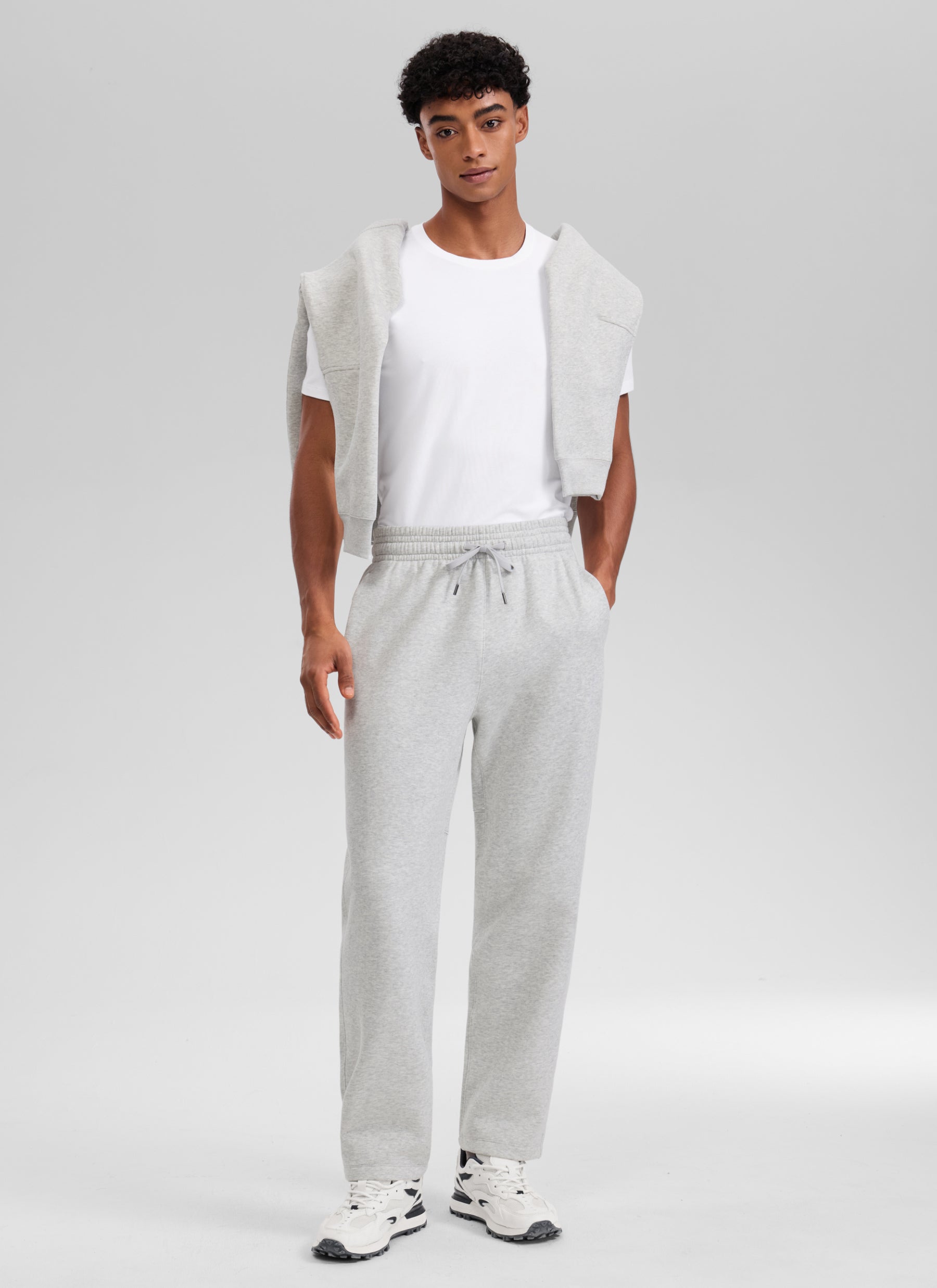 CRZ YOGA Men's Fleece Lined Casual Mid Rise Sweatpant 30
