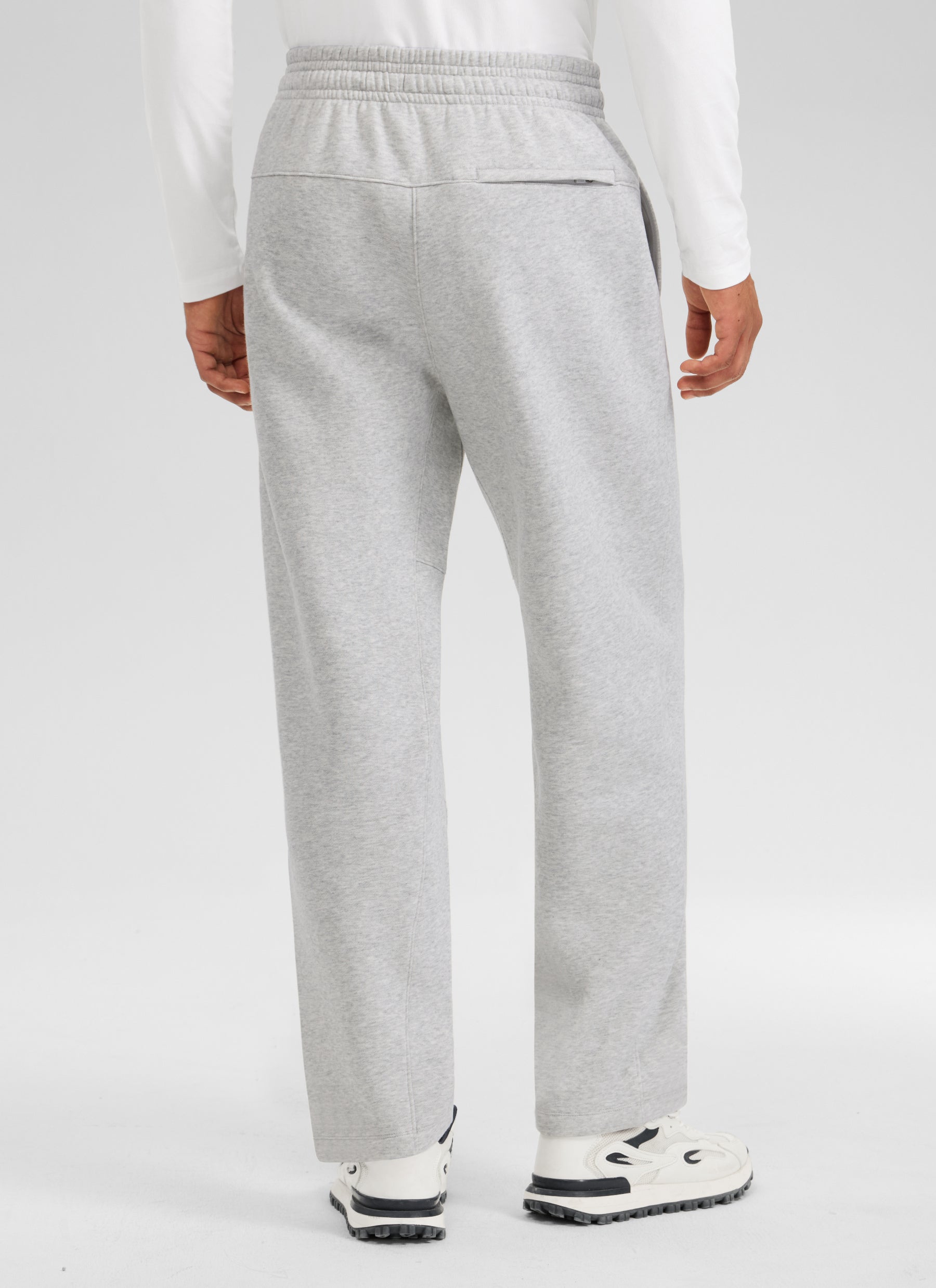CRZ YOGA Men's Fleece Lined Casual Mid Rise Sweatpant 30