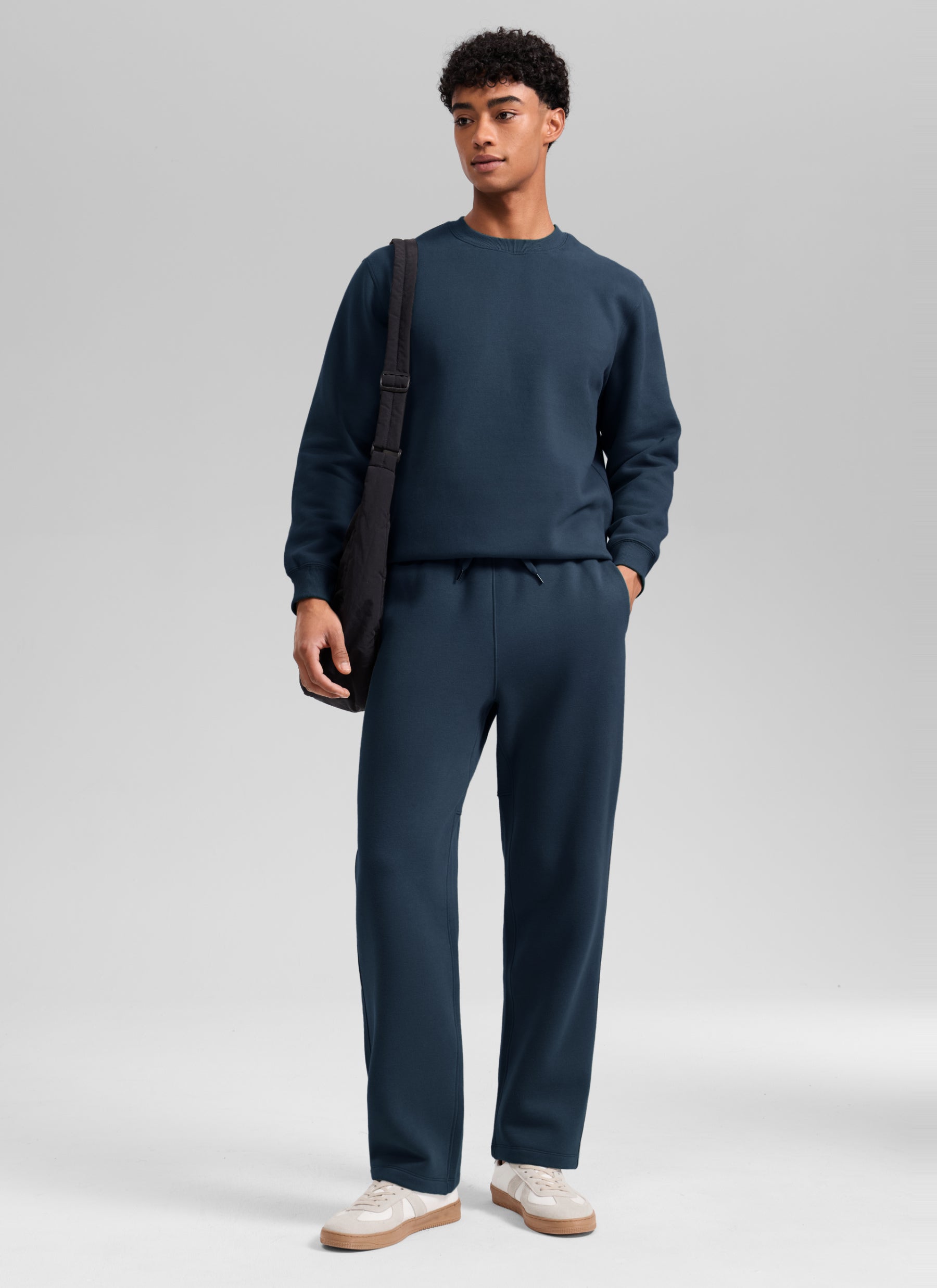 CRZ YOGA Men's Fleece Lined Casual Mid Rise Sweatpant 30