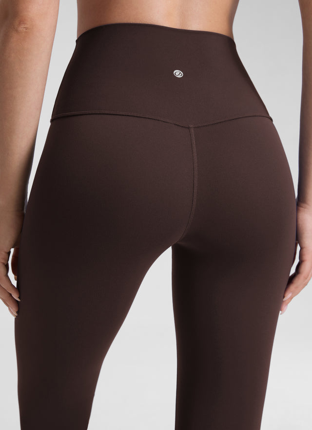 CRZ YOGA Women's Yoga Lounge High Rise Butterluxe Yoga Leggings 25'' Hot Fudge Brown @model_info:Malisa