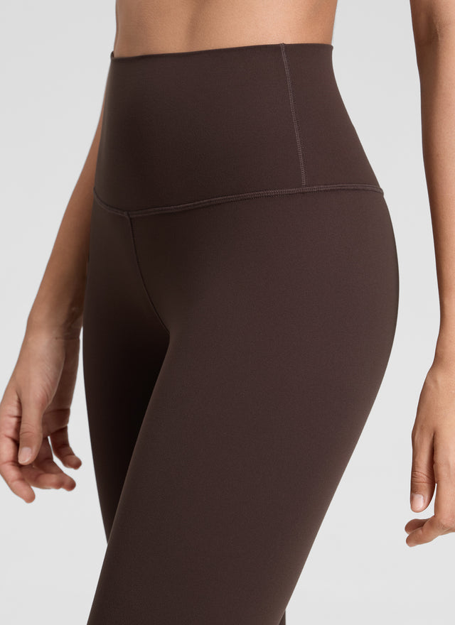 CRZ YOGA Women's Yoga Lounge High Rise Butterluxe Yoga Leggings 23'' Hot Fudge Brown @model_info:Jenna