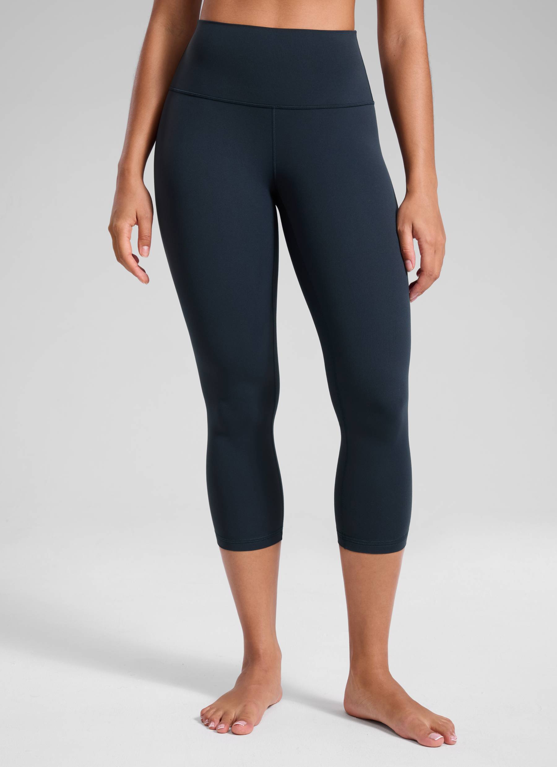 CRZ YOGA Women's Yoga Lounge High Rise Butterluxe Yoga Leggings 21'' True Navy @model_info:Fiona
