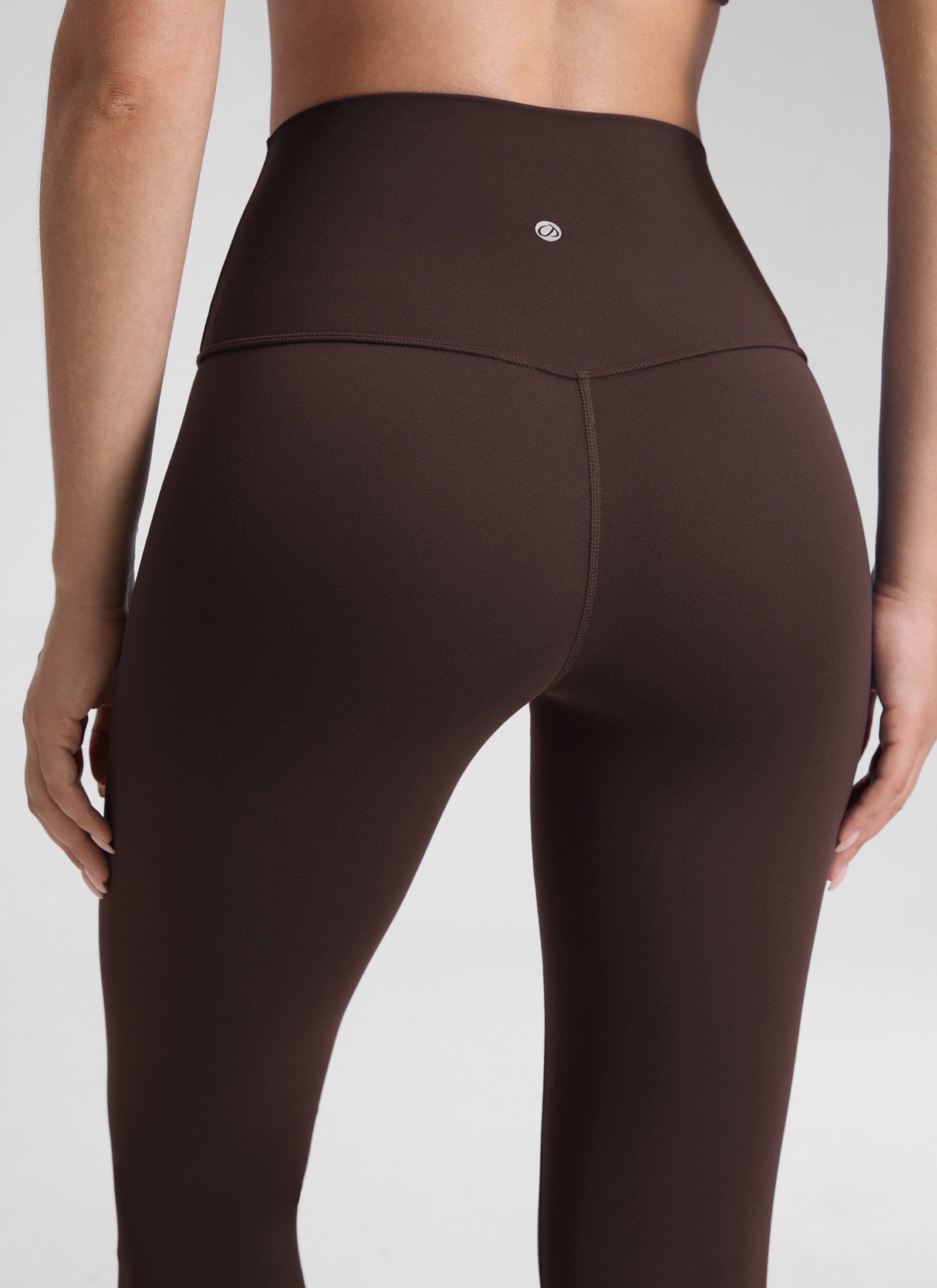 CRZ YOGA Women's Yoga Lounge High Rise Butterluxe Yoga Leggings 30'' Hot Fudge Brown @model_info:Malisa