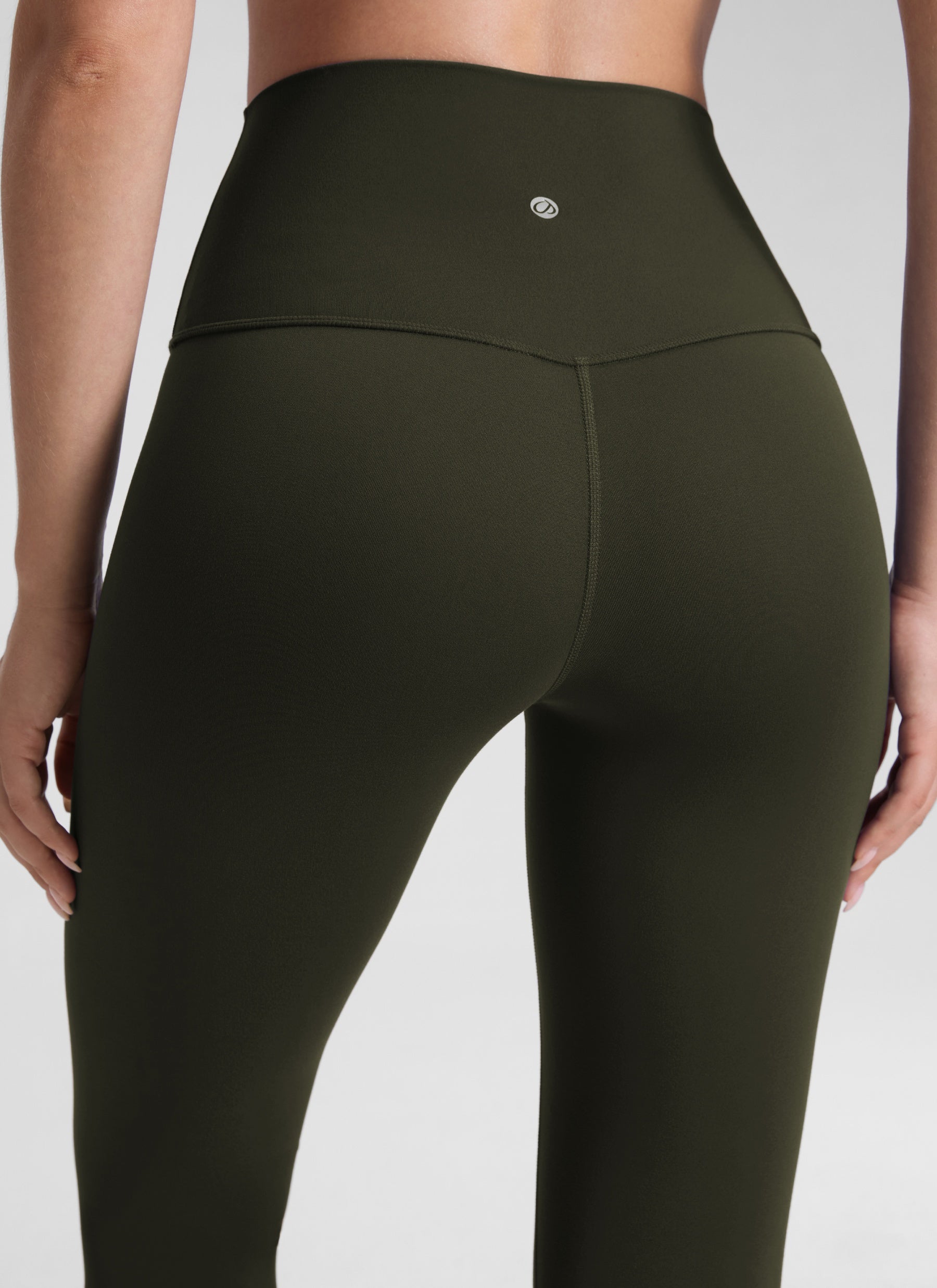 CRZ YOGA Women's Yoga Lounge High Rise Butterluxe Yoga Leggings 30'' Olive Green @model_info:Malisa