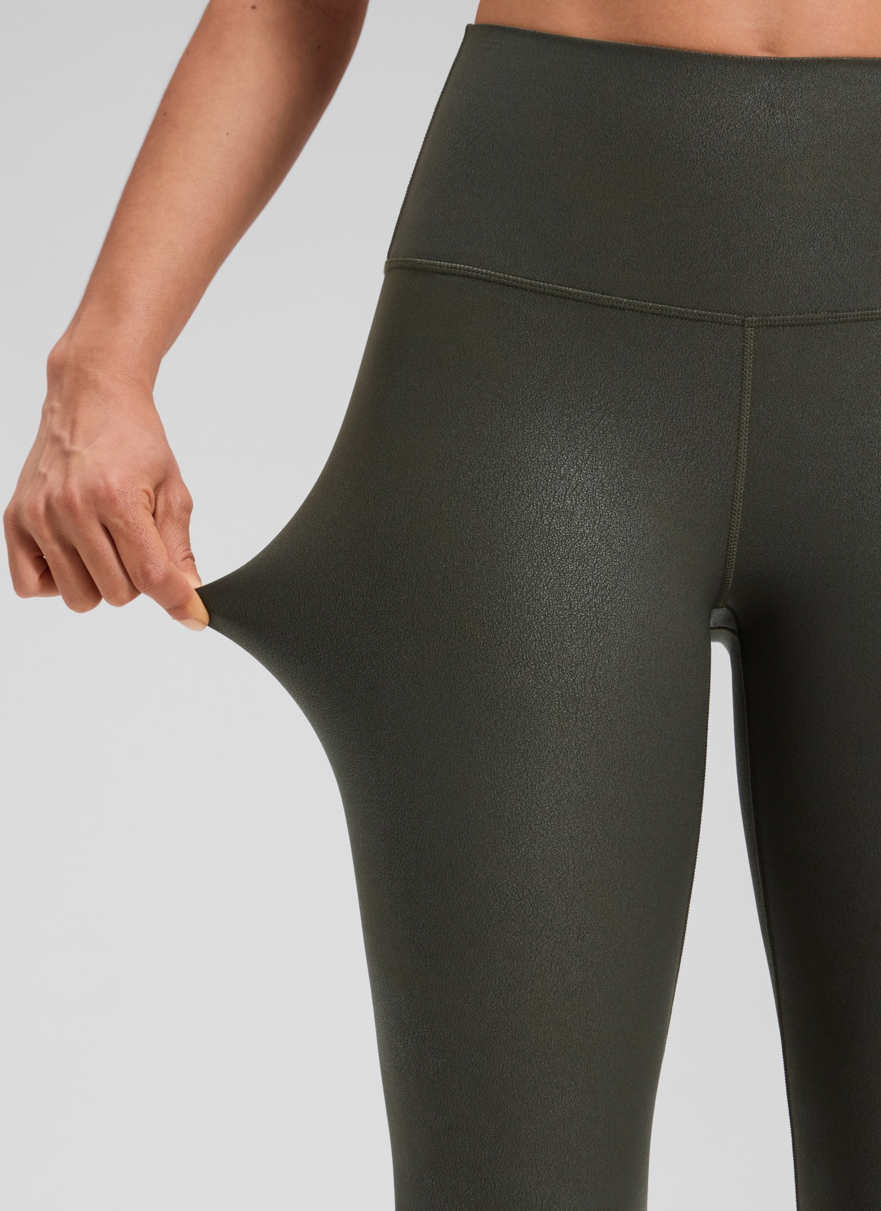 CRZ YOGA Women Butterluxe Matte Faux Leather Leggings 25'' Olive Green Foil Pattern