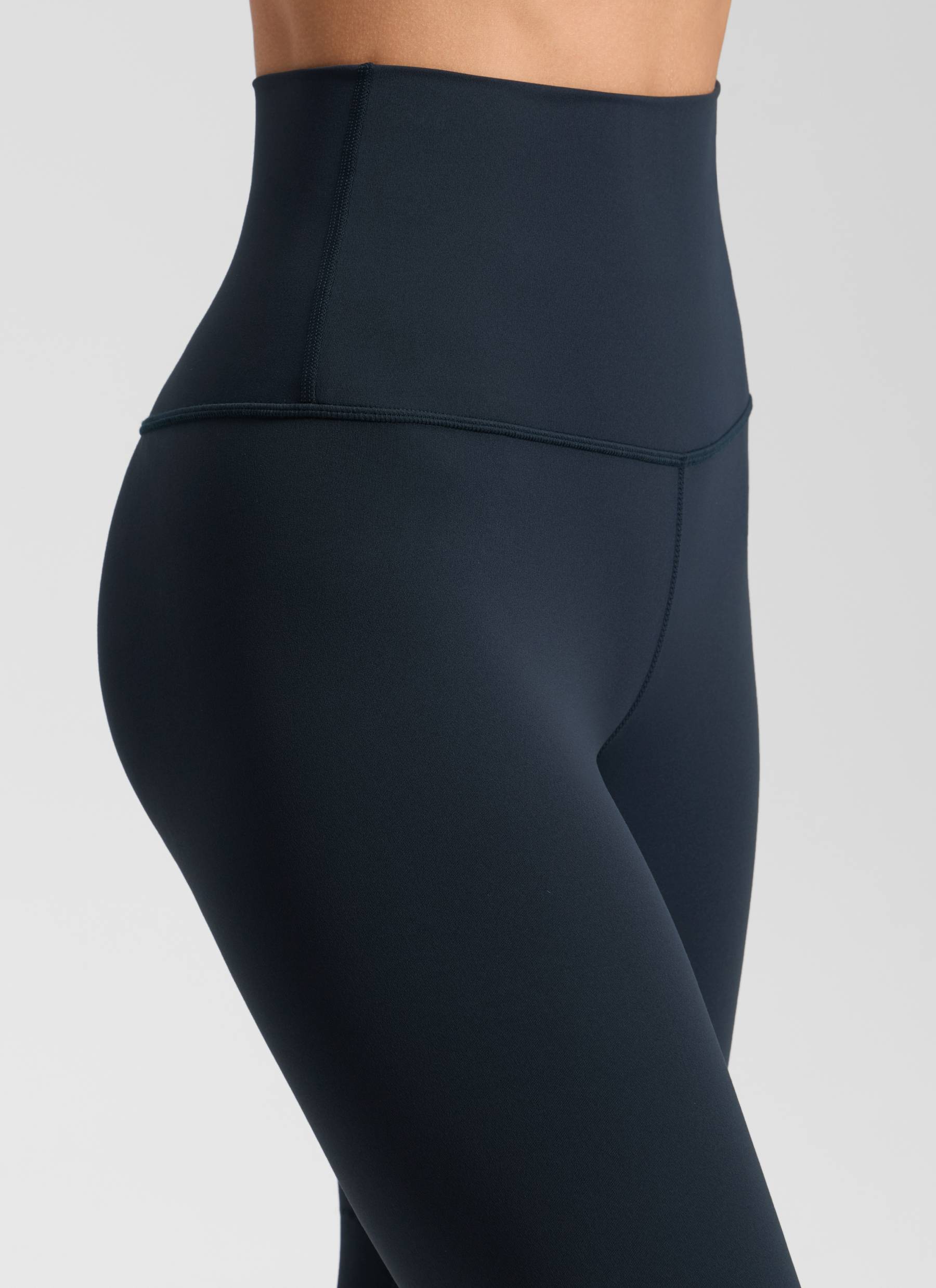 CRZ YOGA Women's Lounge Super High Rise Butterluxe Yoga Leggings 25'' True Navy @model_info:Katya