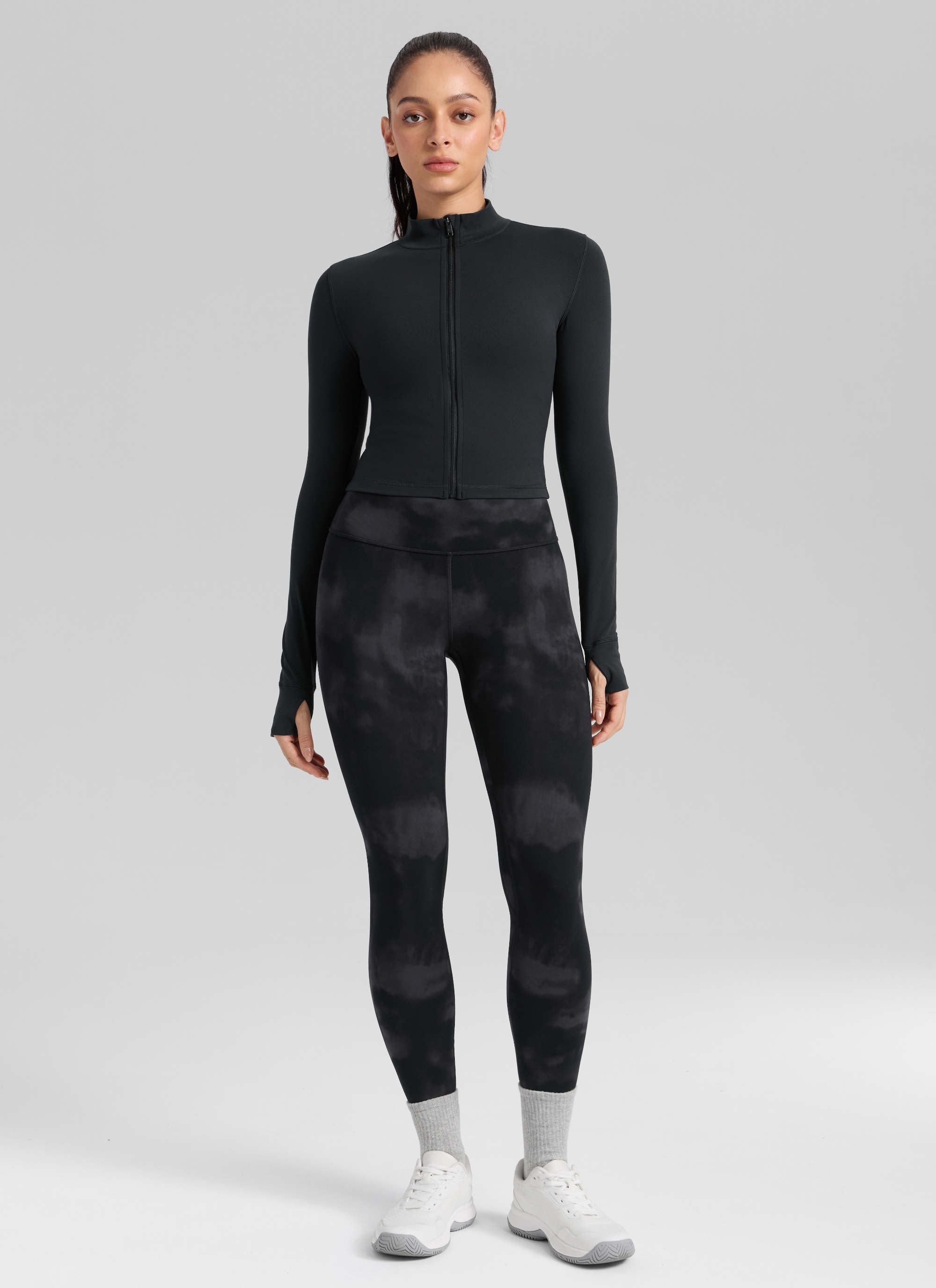 CRZ YOGA Women's Workout High Rise Butterlift Yoga Leggings 25'' Black Tie Dye Flowers @model_info:Bruna