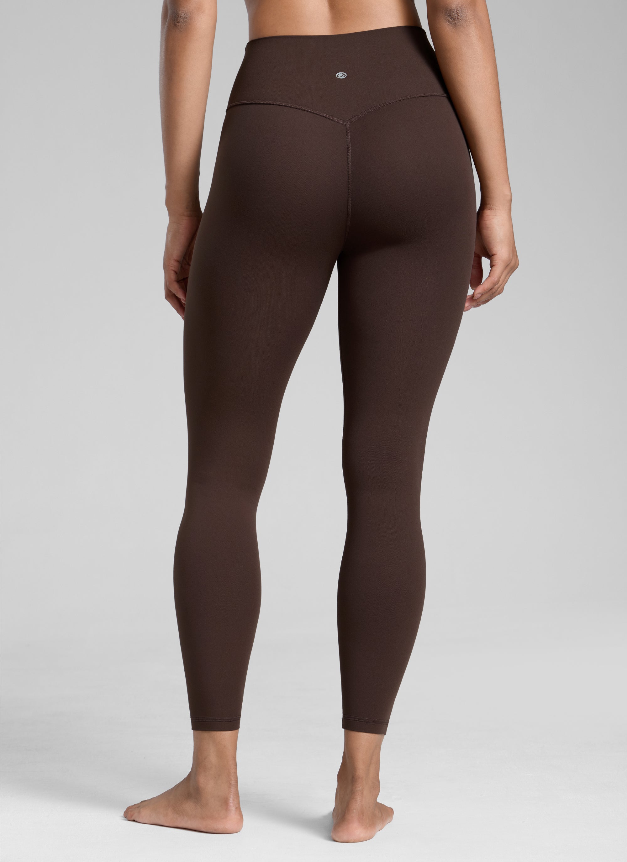 CRZ YOGA Women's Workout High Rise Butterlift Yoga Leggings 25'' Hot Fudge Brown @model_info:Barbara