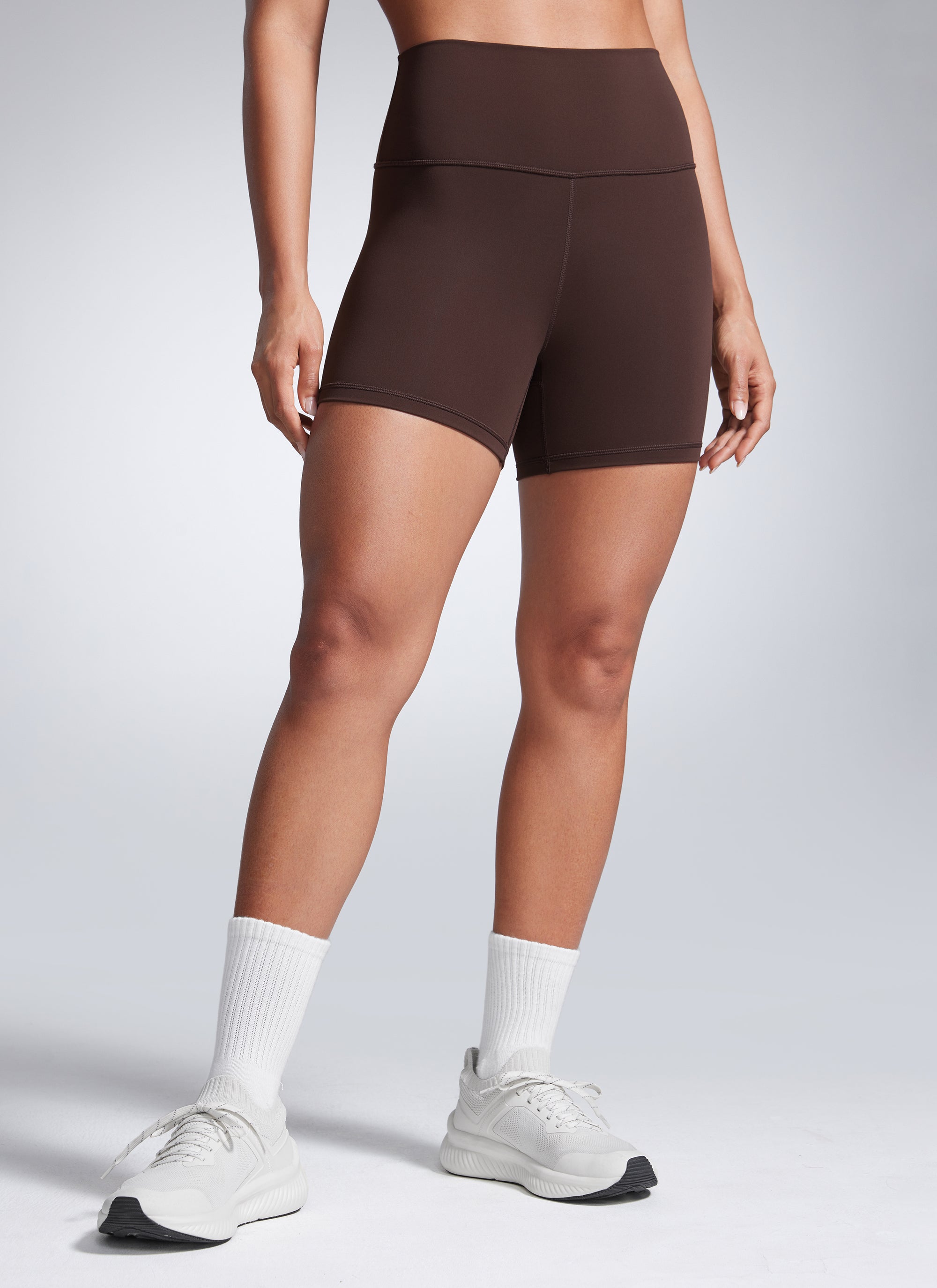 CRZ YOGA Women's Workout High Rise Biker Shorts Butterbreeze Shorts 4'' Hot Fudge Brown @model_info:Crystal