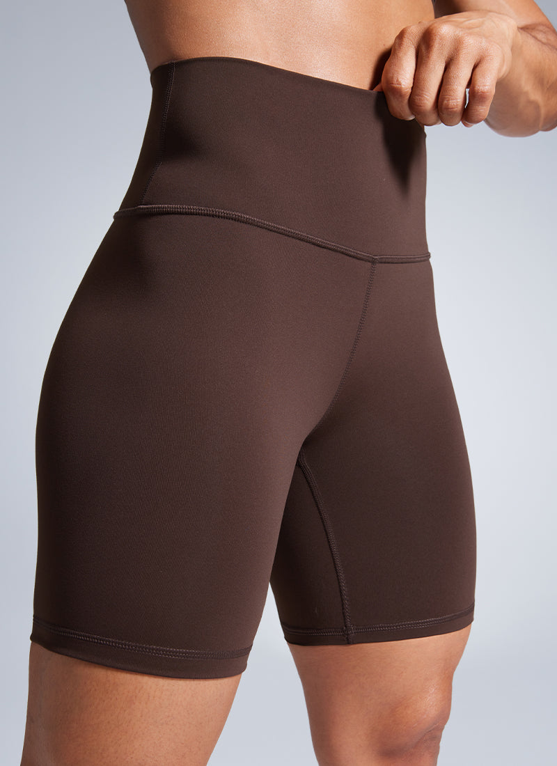 CRZ YOGA Women's Workout High Rise Biker Shorts Butterbreeze Shorts 6'' Hot Fudge Brown @model_info:Cintia