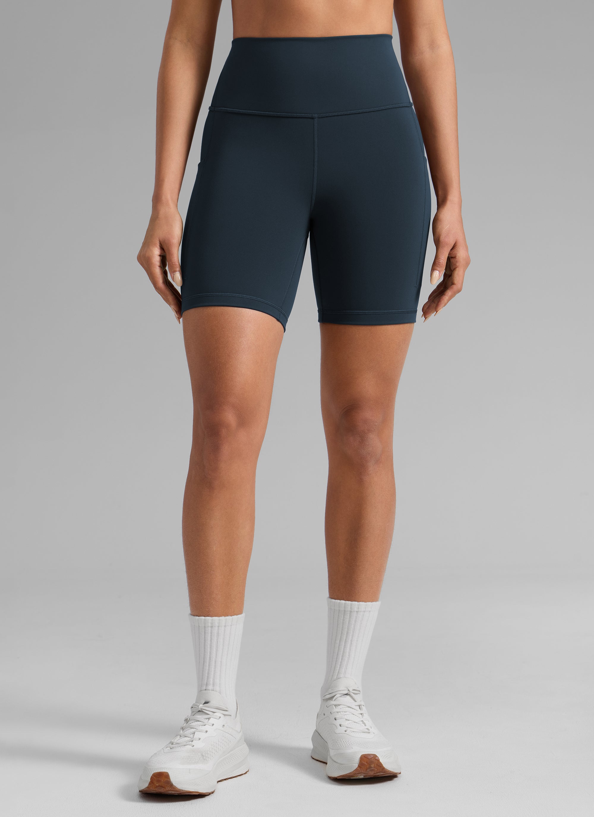CRZ YOGA Women's Workout High Rise Pocket Shorts Butterbreeze Shorts 6'' True Navy @model_info:Dany