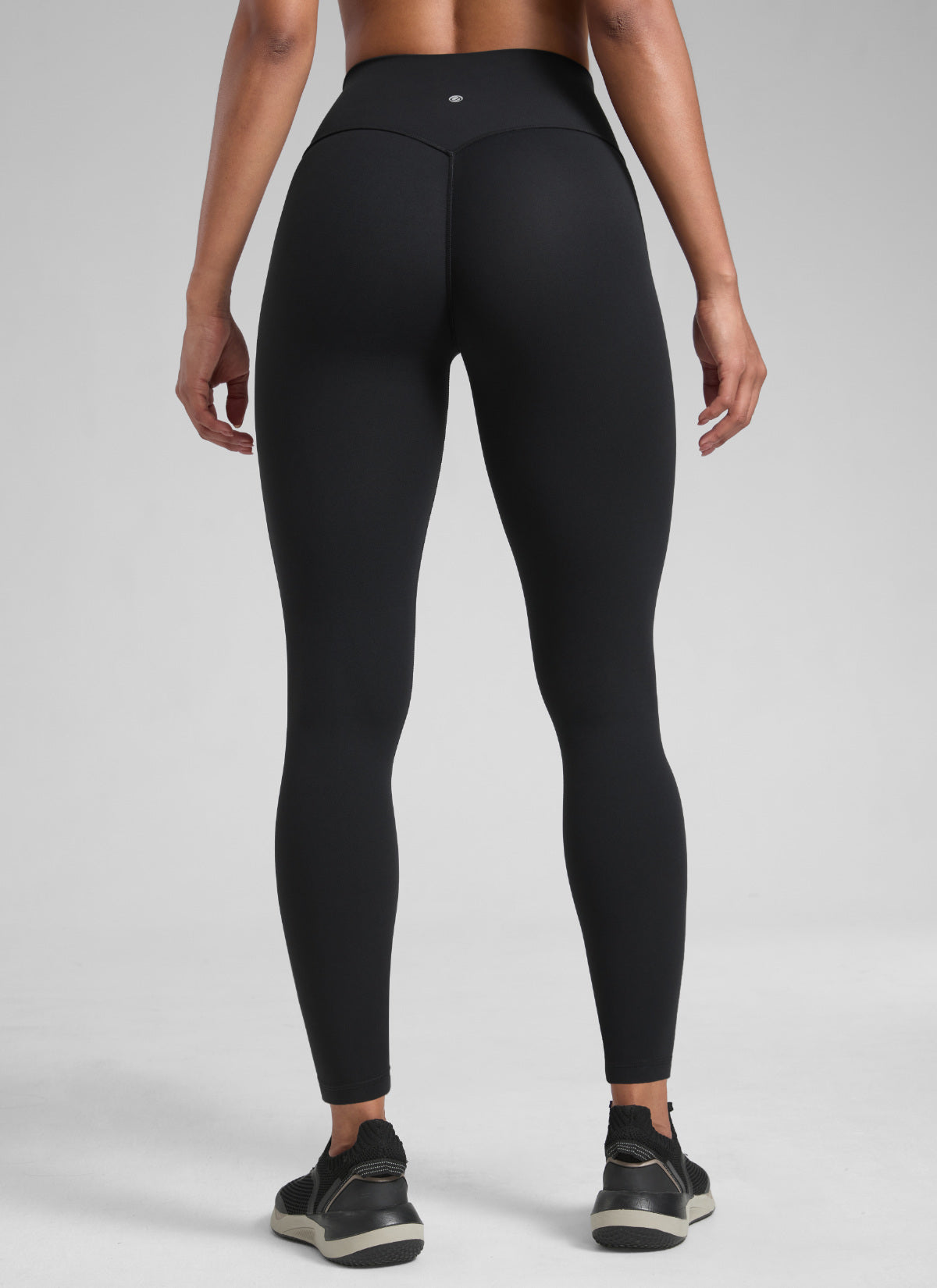 CRZ YOGA Women's Secretsculpt™ Workout No Front Seam Legging 28'' Black @model_info:Barbara