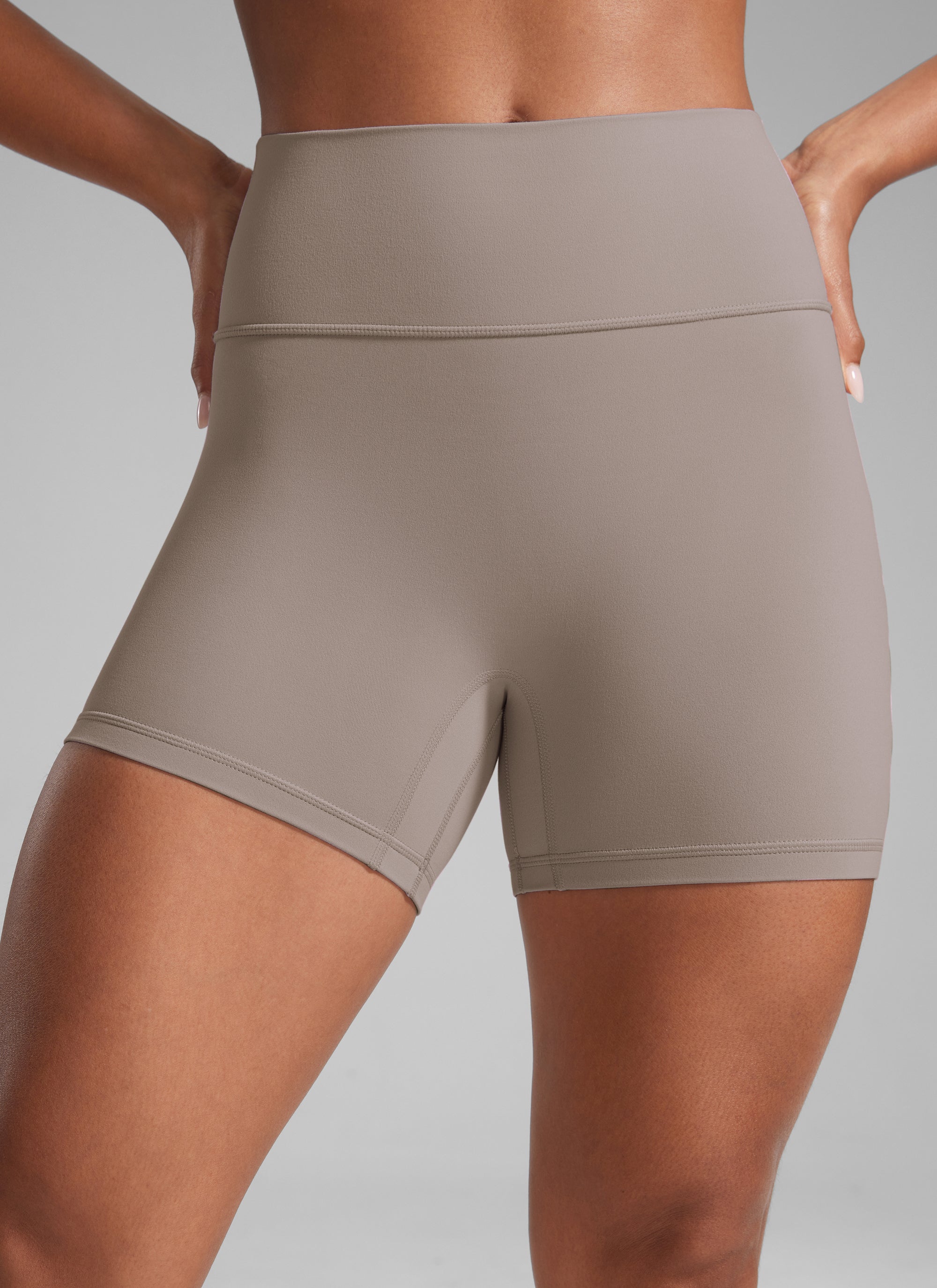 CRZ YOGA Womens Butterlift Scrunch Butt Atheletic Workout Biker Shorts Creamy Latte @model_info:Crystal