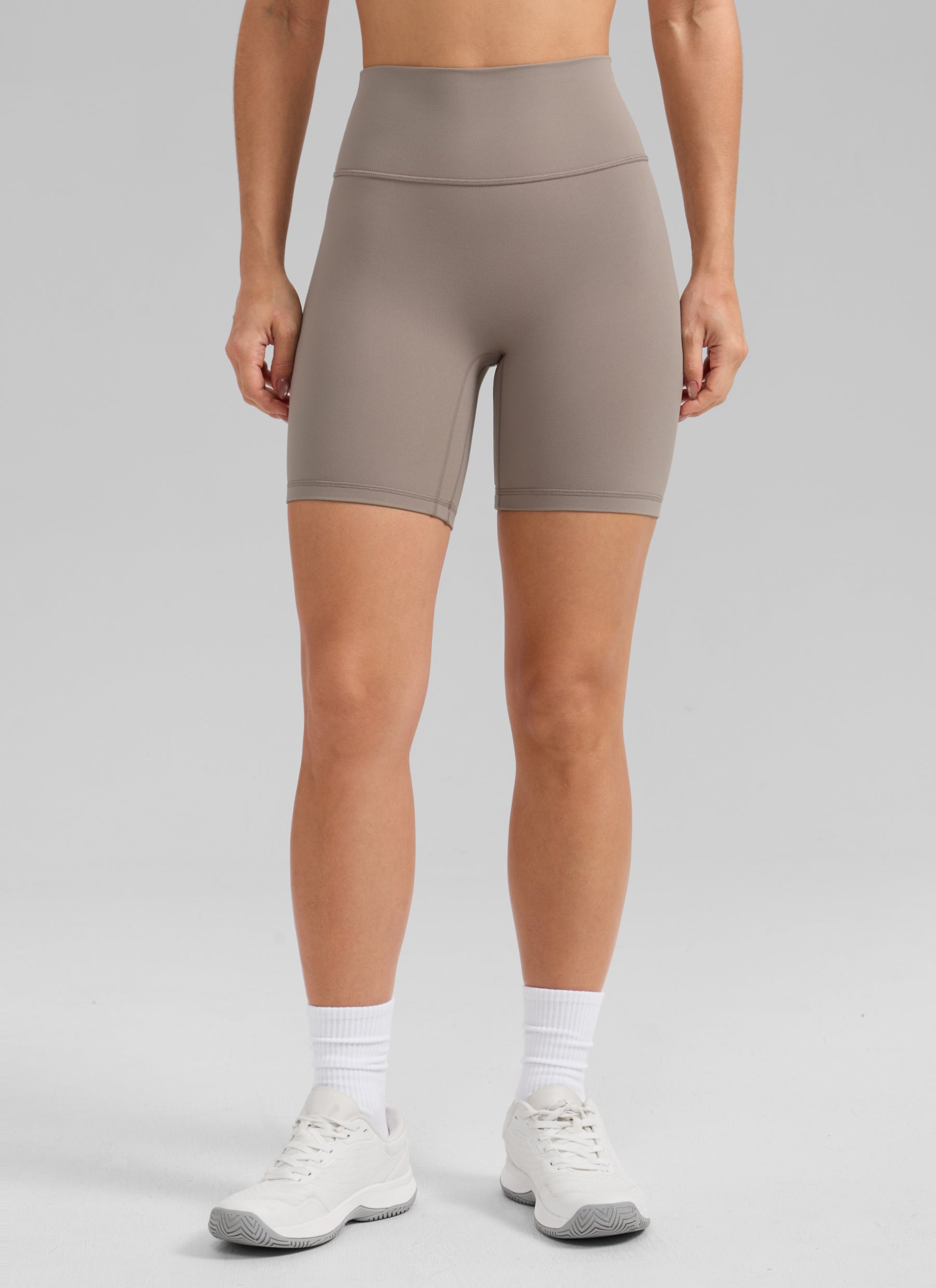 CRZ YOGA Butterlift Womens Scrunch Butt Biker Shorts 6'' No Front Seam Creamy Latte @model_info:A