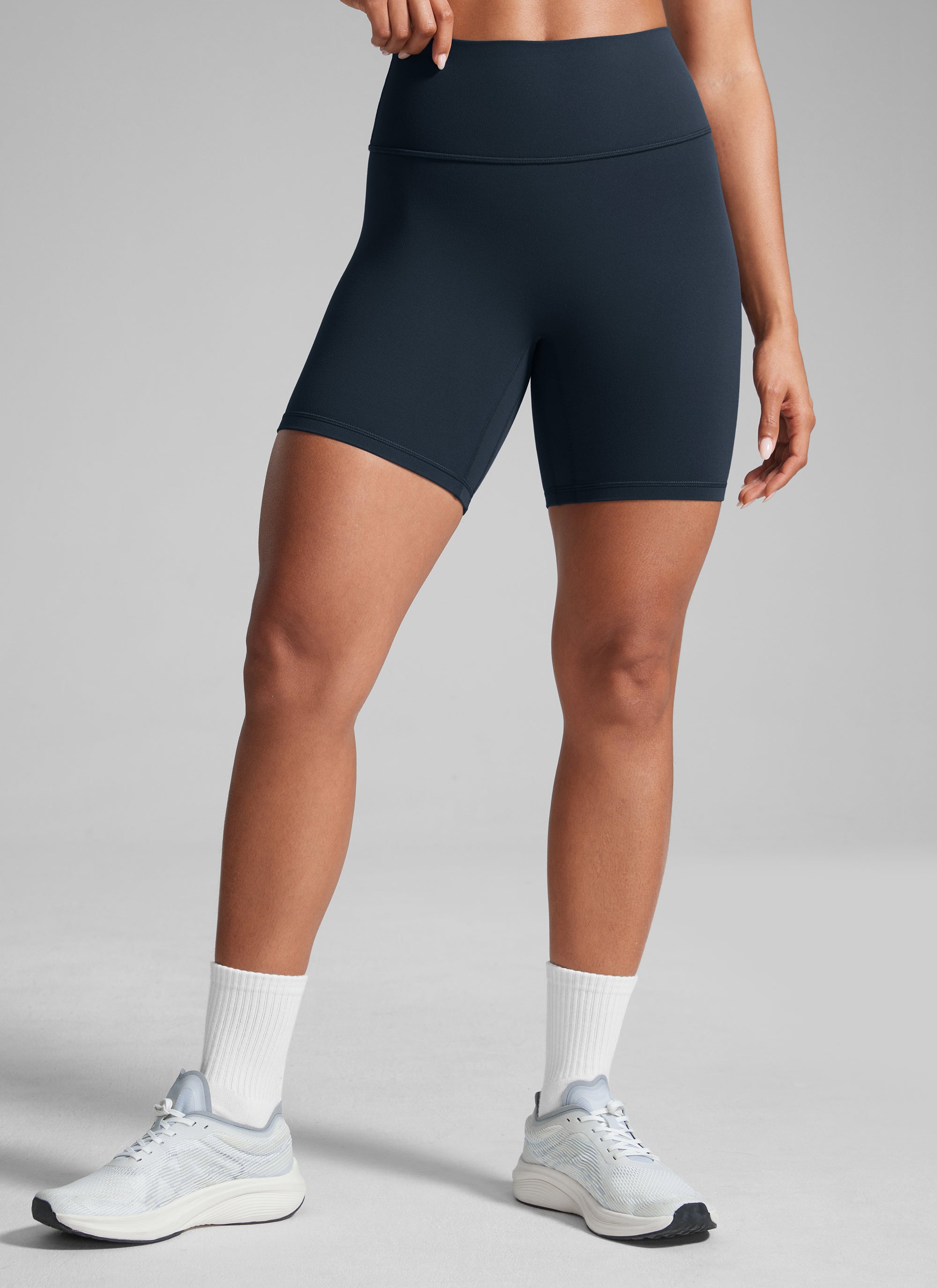 CRZ YOGA Butterlift Womens Scrunch Butt Biker Shorts 6'' No Front Seam True Navy @model_info:Crystal
