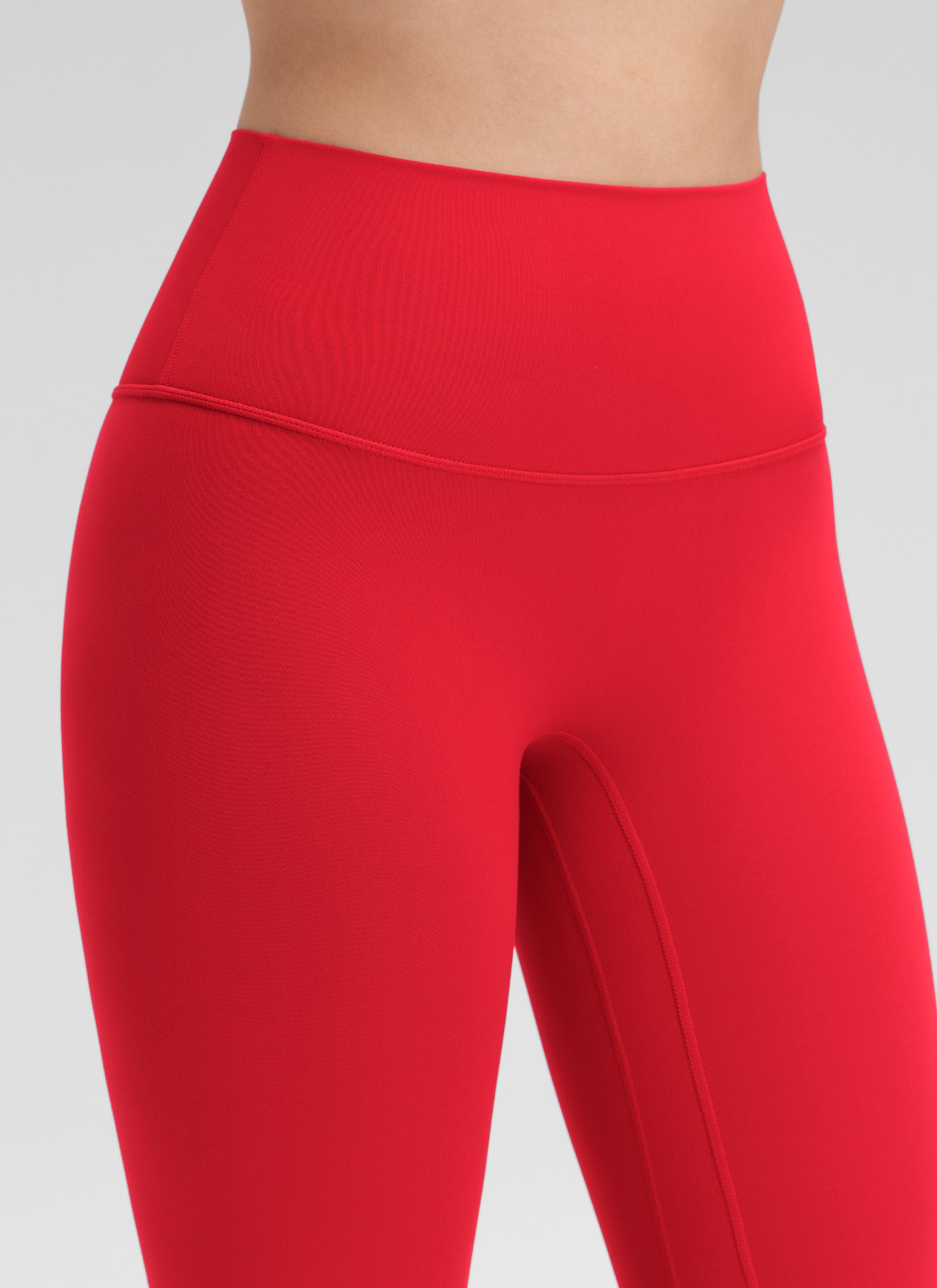 CRZ YOGA Women's Butterluxe Yoga High Rise No Front Seam Legging 25'' Aurora Red @model_info:Bruna
