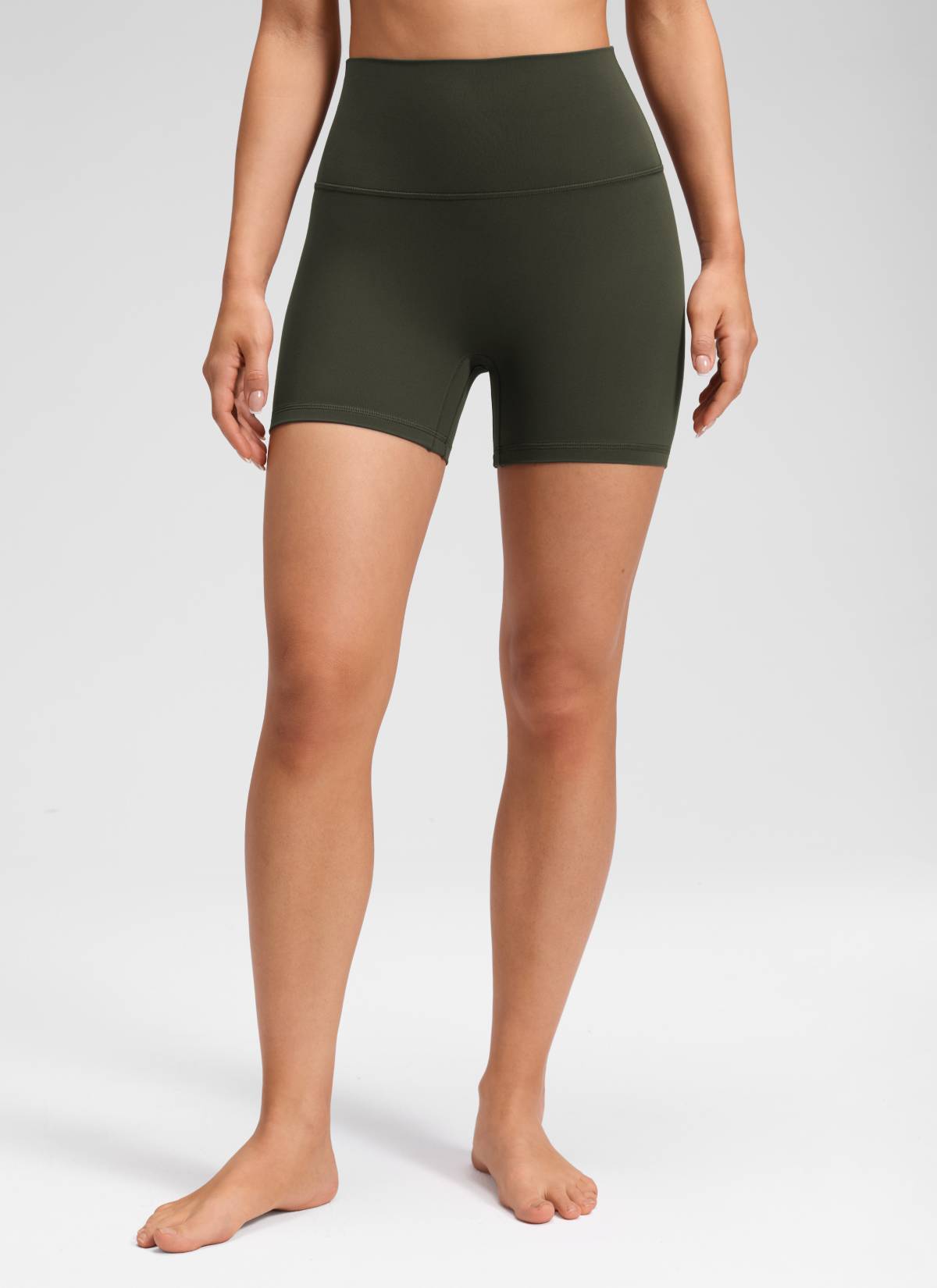 CRZ YOGA Women's Butterluxe Yoga High Rise No Front Seam Shorts 4'' Olive Green @model_info:Milena