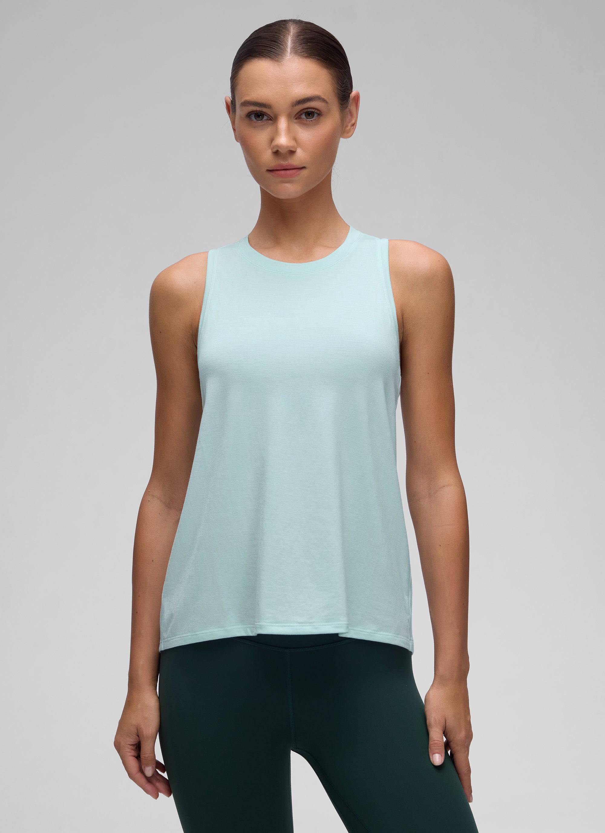 CRZ YOGA Women's Racerback Tank Tops High Crewneck Sleeveless Soft Flowy Skylight Green