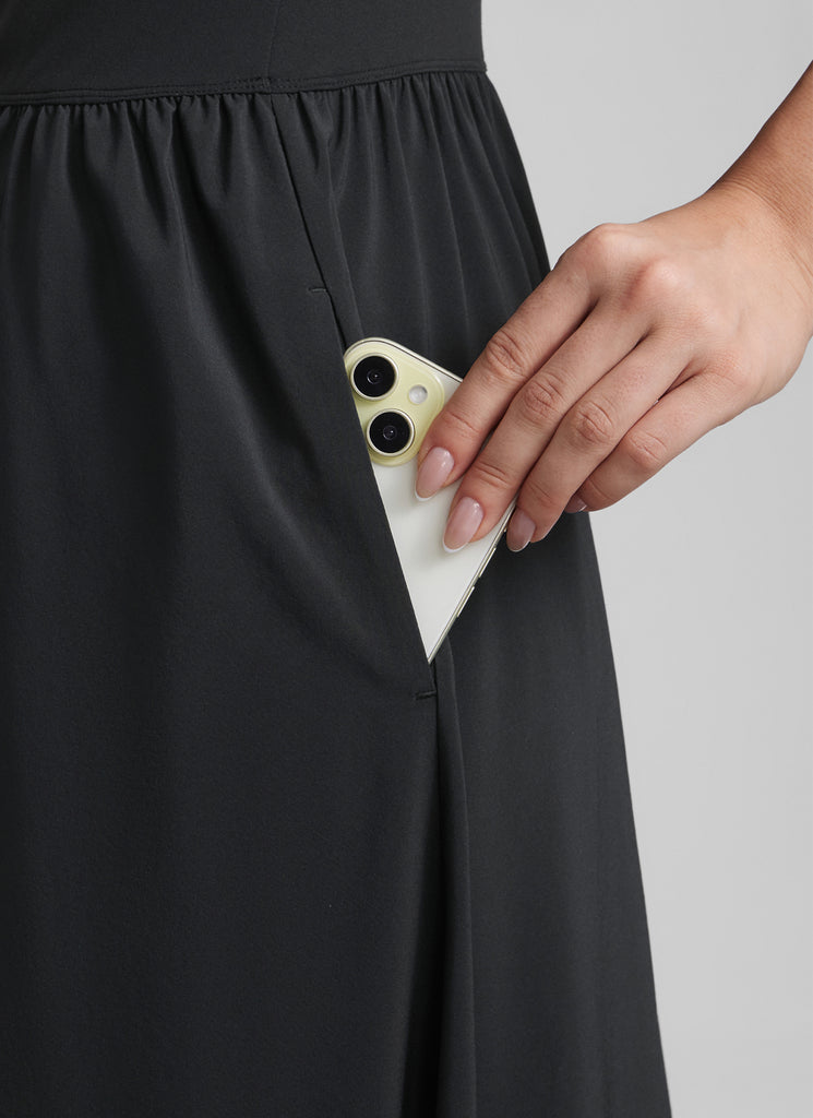 CRZ YOGA Women's Square Neck Pocket Sleeveless Maxi Padded Dress Black