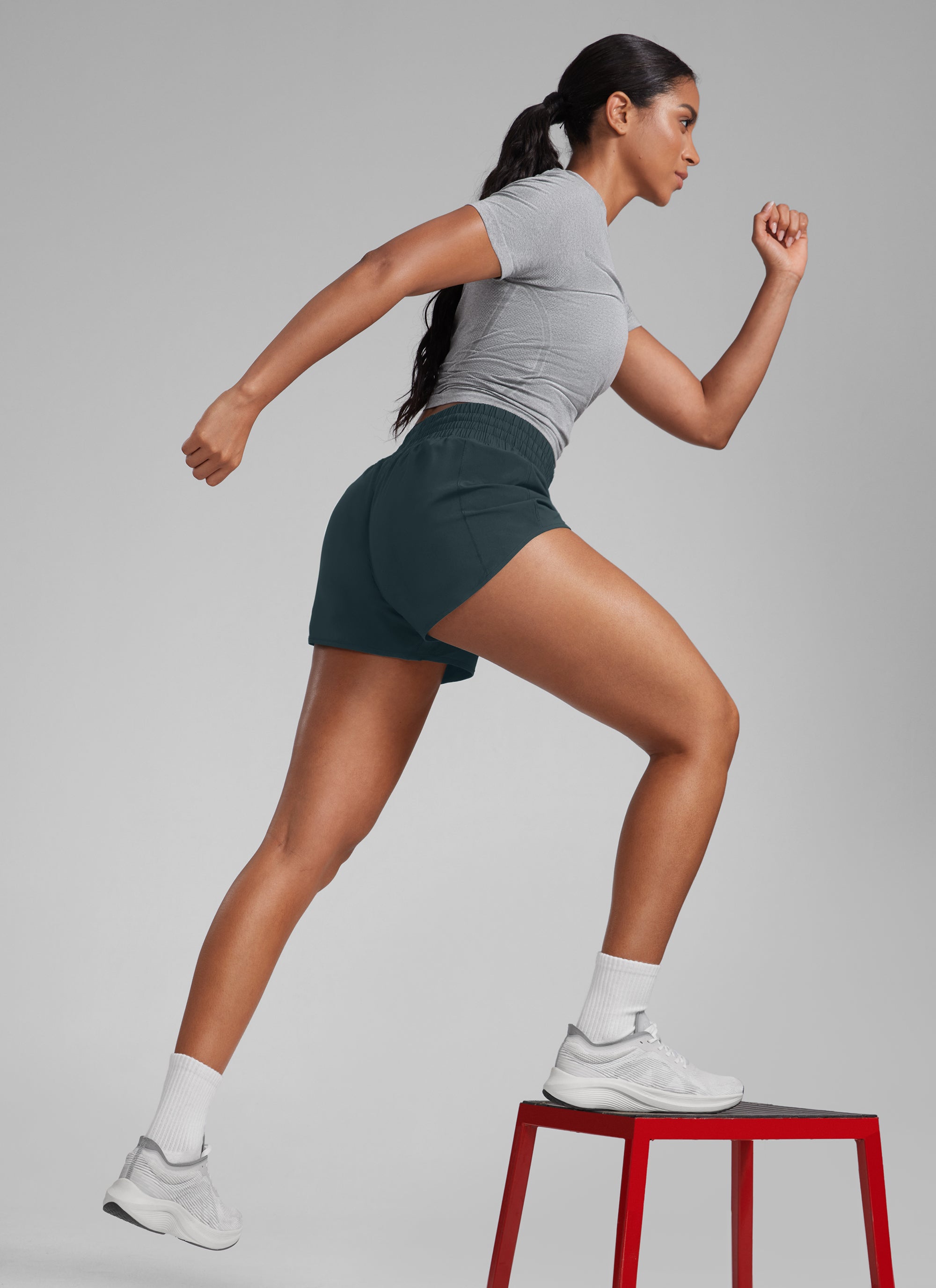 CRZ YOGA Women's Running Feathery-Fit High Rise Lined Shorts 2.5'' Melanite @model_info:Crystal