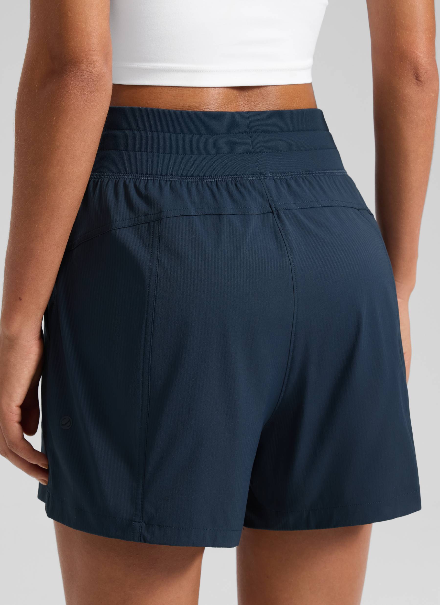 CRZ YOGA Women's Casual High Rise Drawstring Pocketed Shorts 3.5