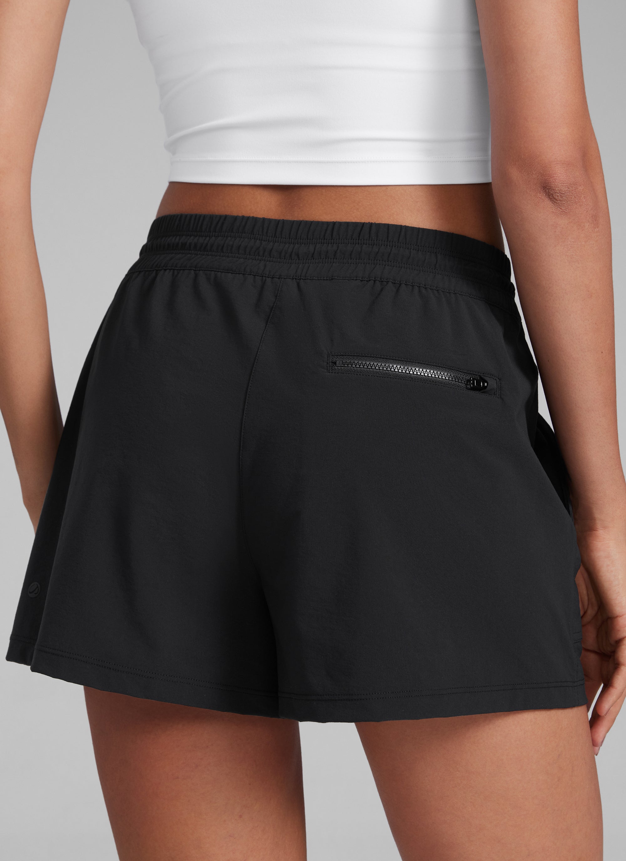 CRZYOGA Women's Lightweight Stretch Water-Repellent Hiking Pocket Short 3'' Black @model_info:J