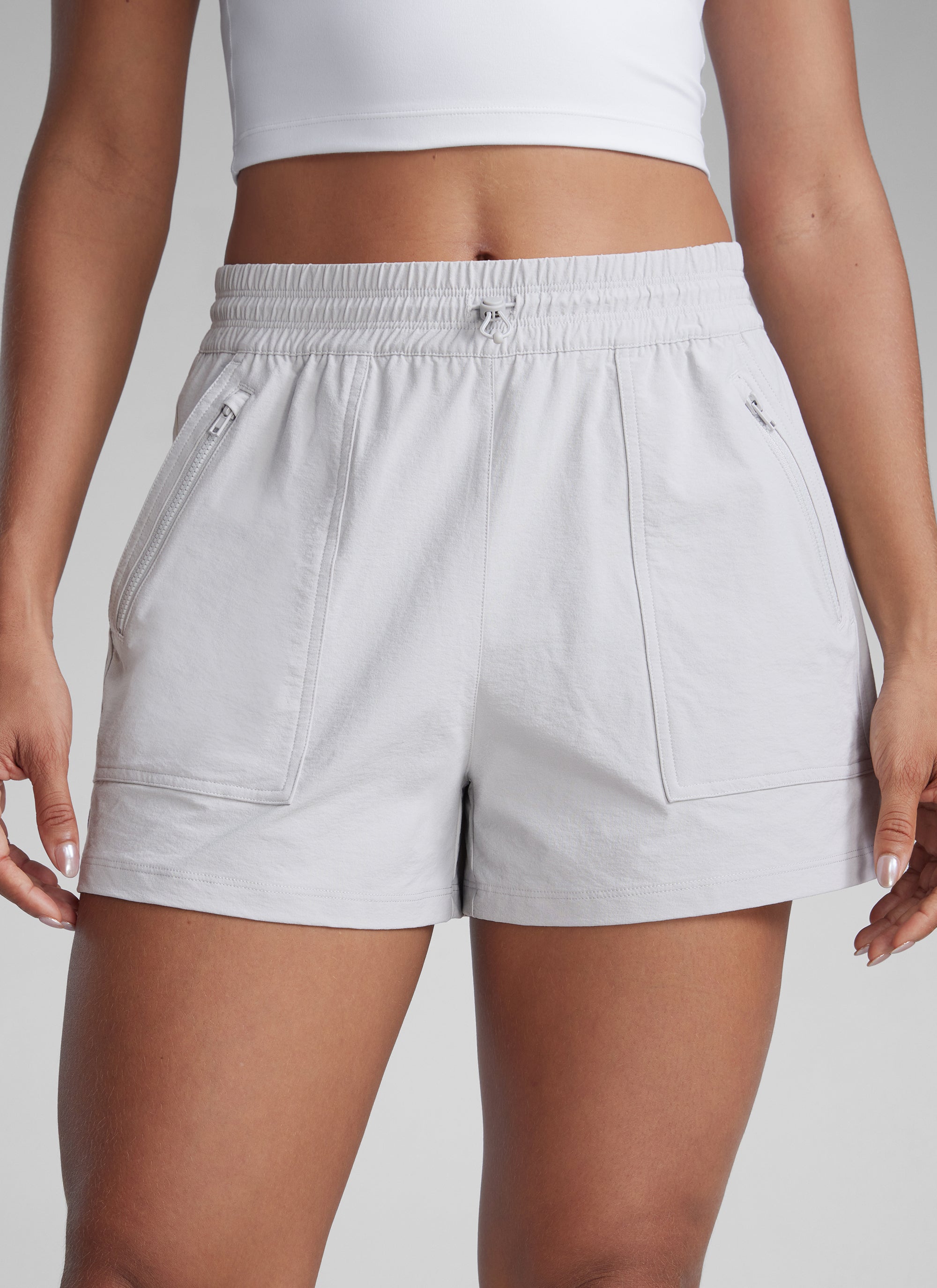 CRZYOGA Women's Lightweight Stretch Water-Repellent Hiking Pocket Short 3'' Platinum Grey @model_info:Gigi