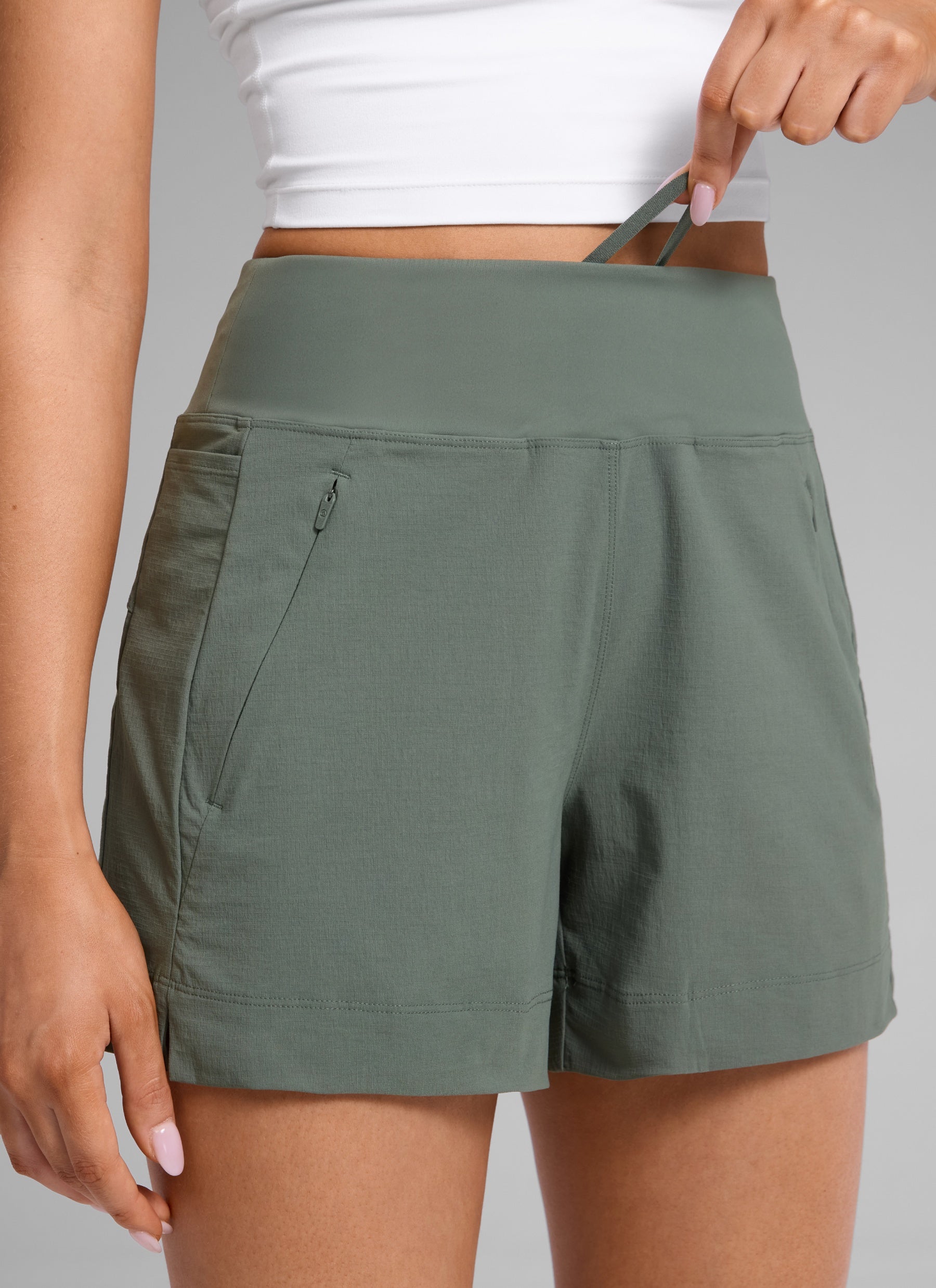 CRZ YOGA Women's Hiking Ripstop Mid-Rise Hiking Shorts Zip Pockets 4'' Grey Sage