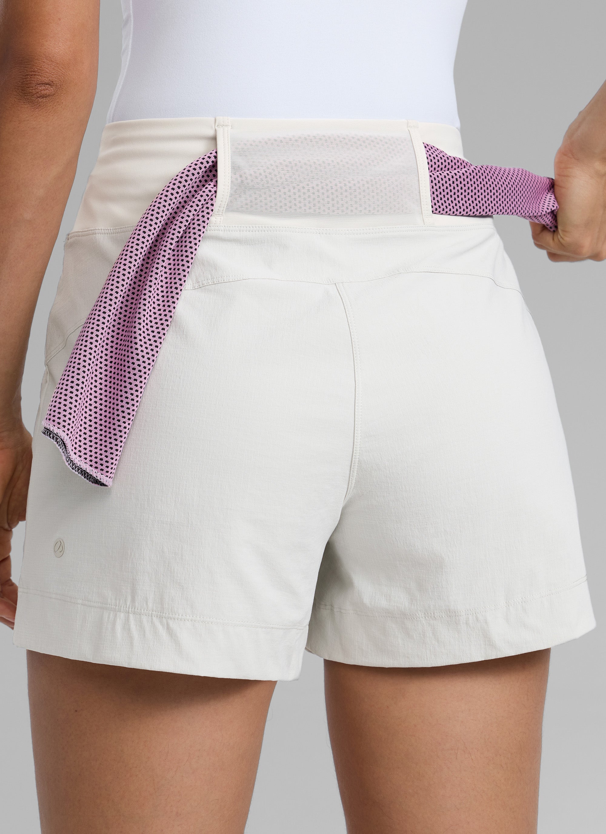 CRZ YOGA Women's Hiking Ripstop Mid-Rise Hiking Shorts Zip Pockets 4'' Milky White