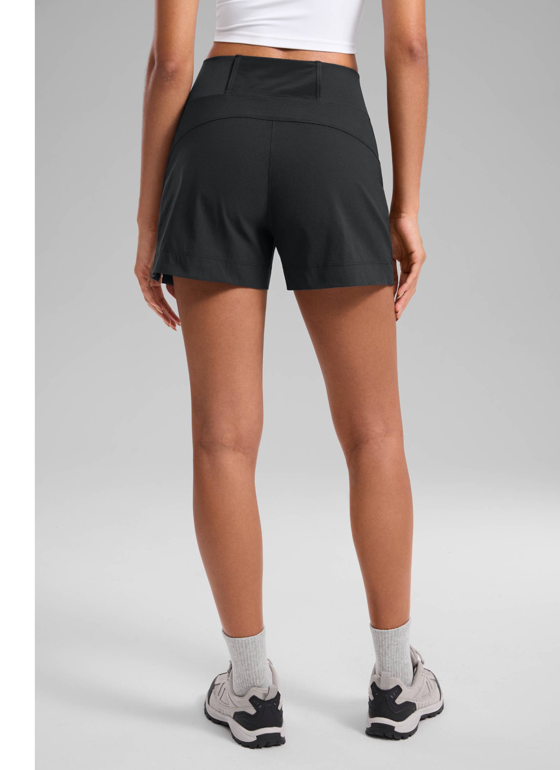 CRZ YOGA Women's Hiking Ripstop Mid-Rise Hiking Shorts Zip Pockets 4'' Ink Gray @model_info:Samira