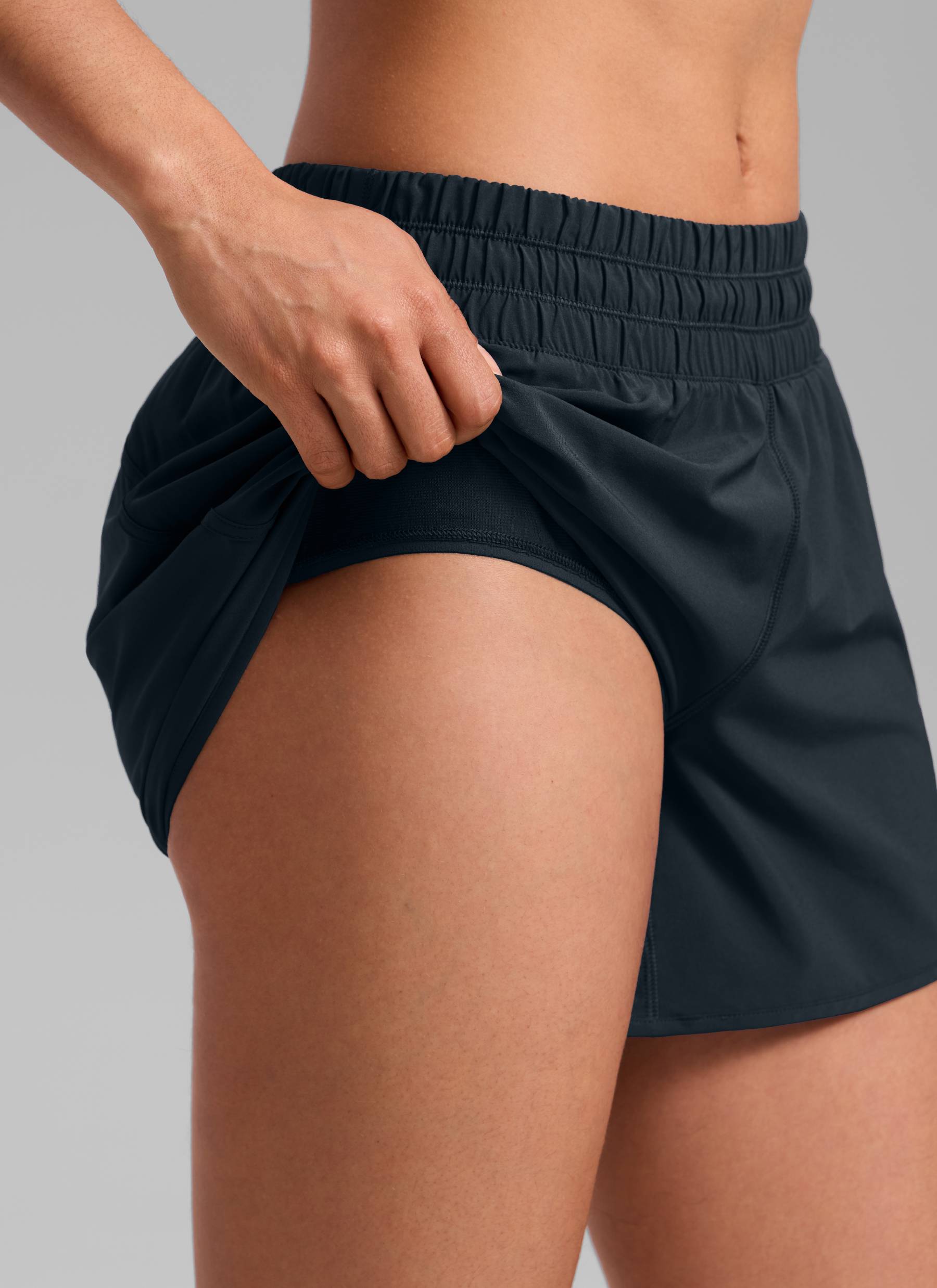 CRZ YOGA Women's Running Mid Rise Feathery-Fit Mesh Liner Shorts 5'' True Navy
