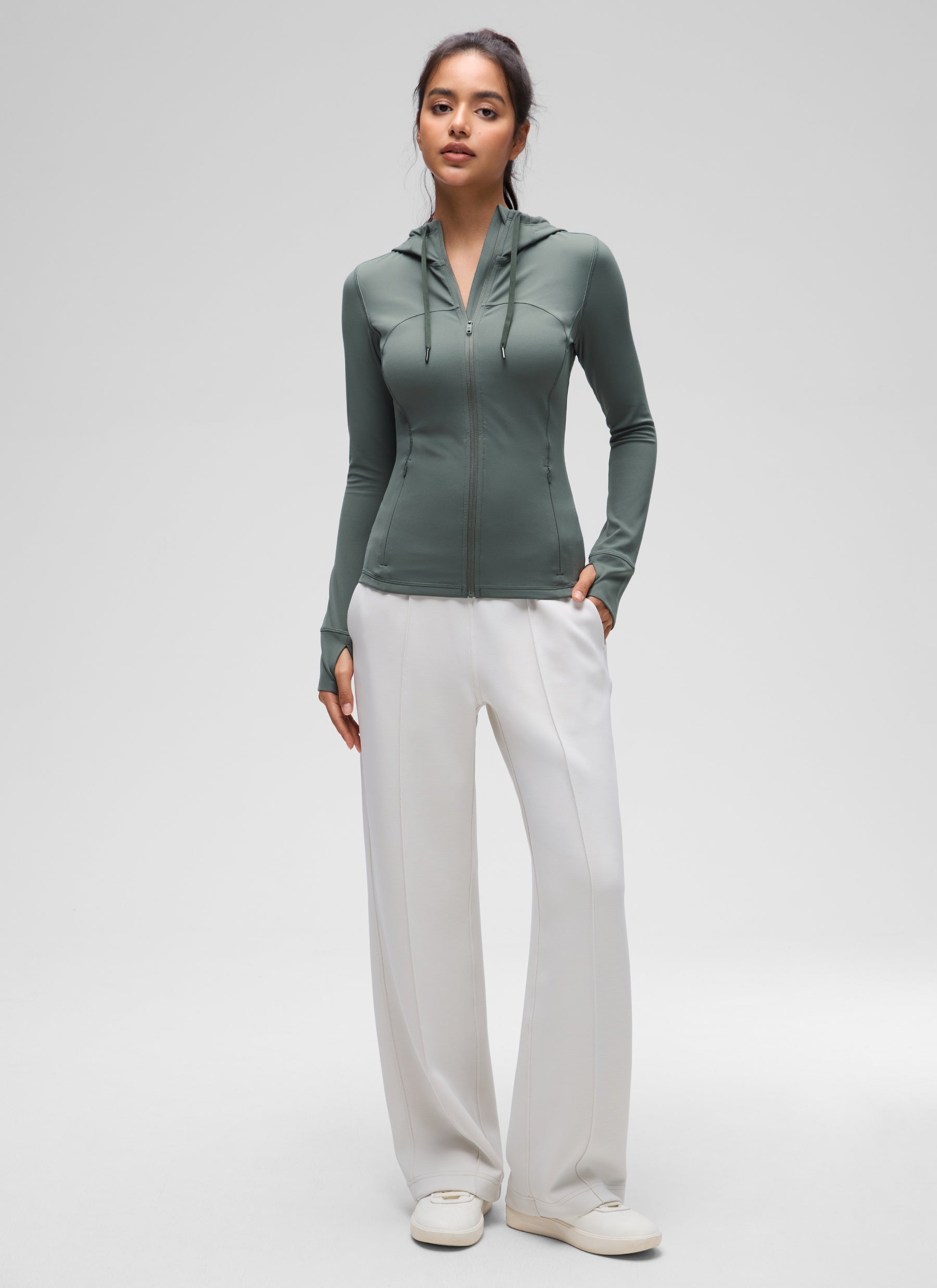 CRZ YOGA Women's Butterluxe Slim Fit Pocket Outerwear Full Zip Hoodies Grey Sage @model_info:Liss
