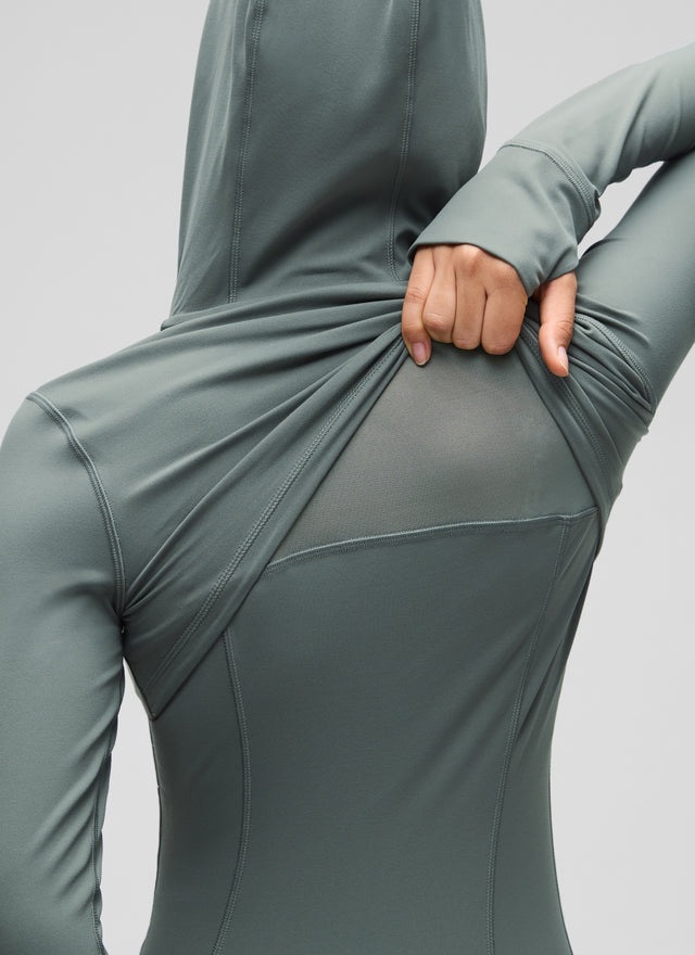 CRZ YOGA Women's Butterluxe Slim Fit Pocket Outerwear Full Zip Hoodies Grey Sage @model_info:Liss