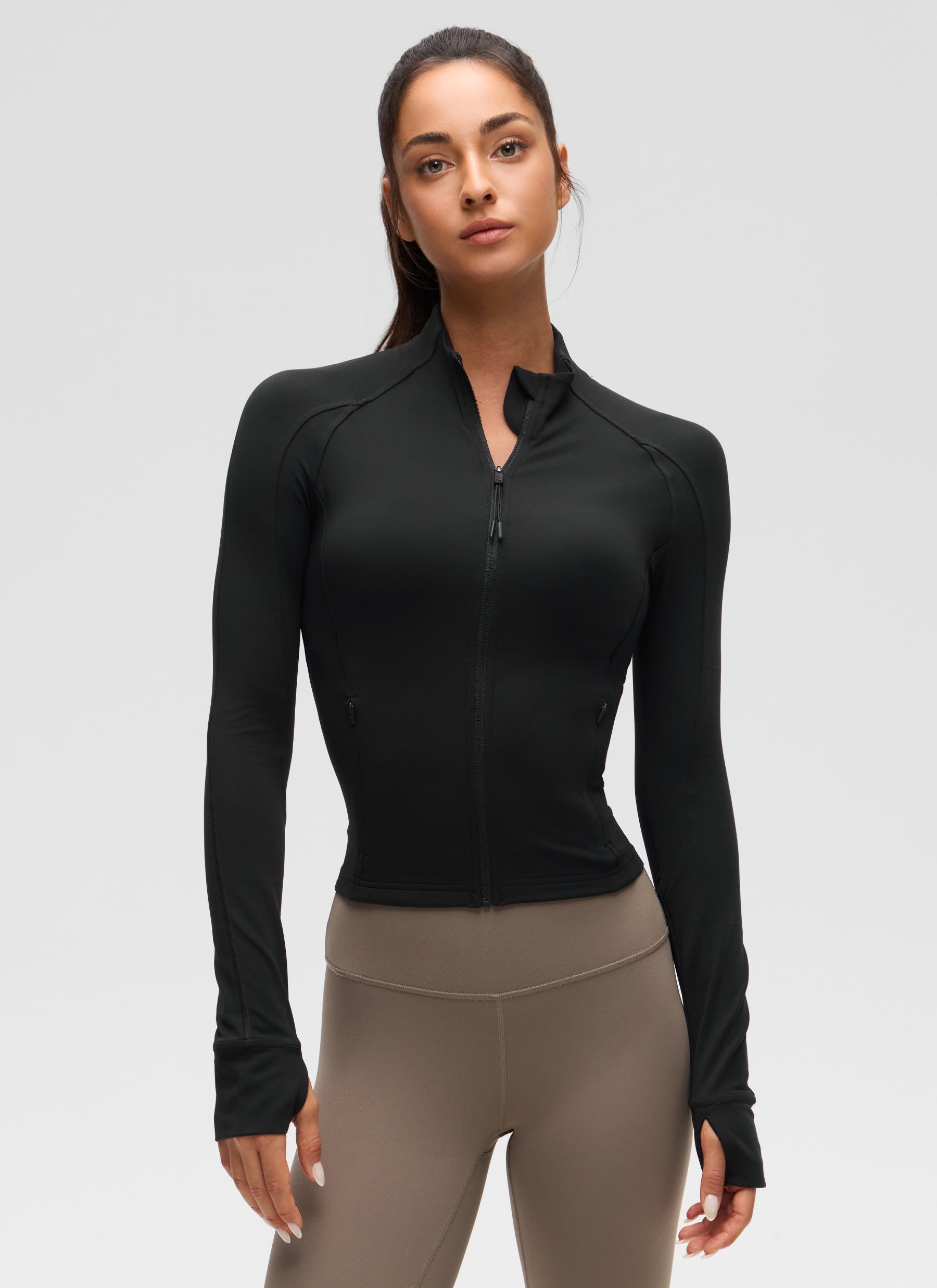 CRZ YOGA Women's Butterluxe Cropped Pocket Outerwear Full Zip Jackets Black @model_info:Isidora