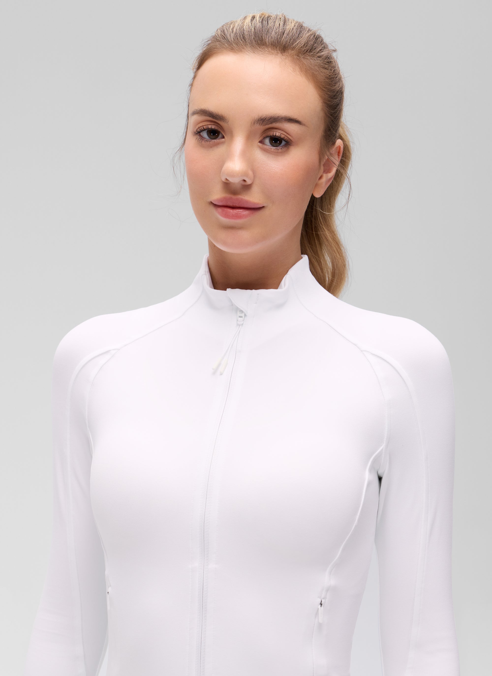 CRZ YOGA Women's Butterluxe Cropped Pocket Outerwear Full Zip Jackets White @model_info:Anna