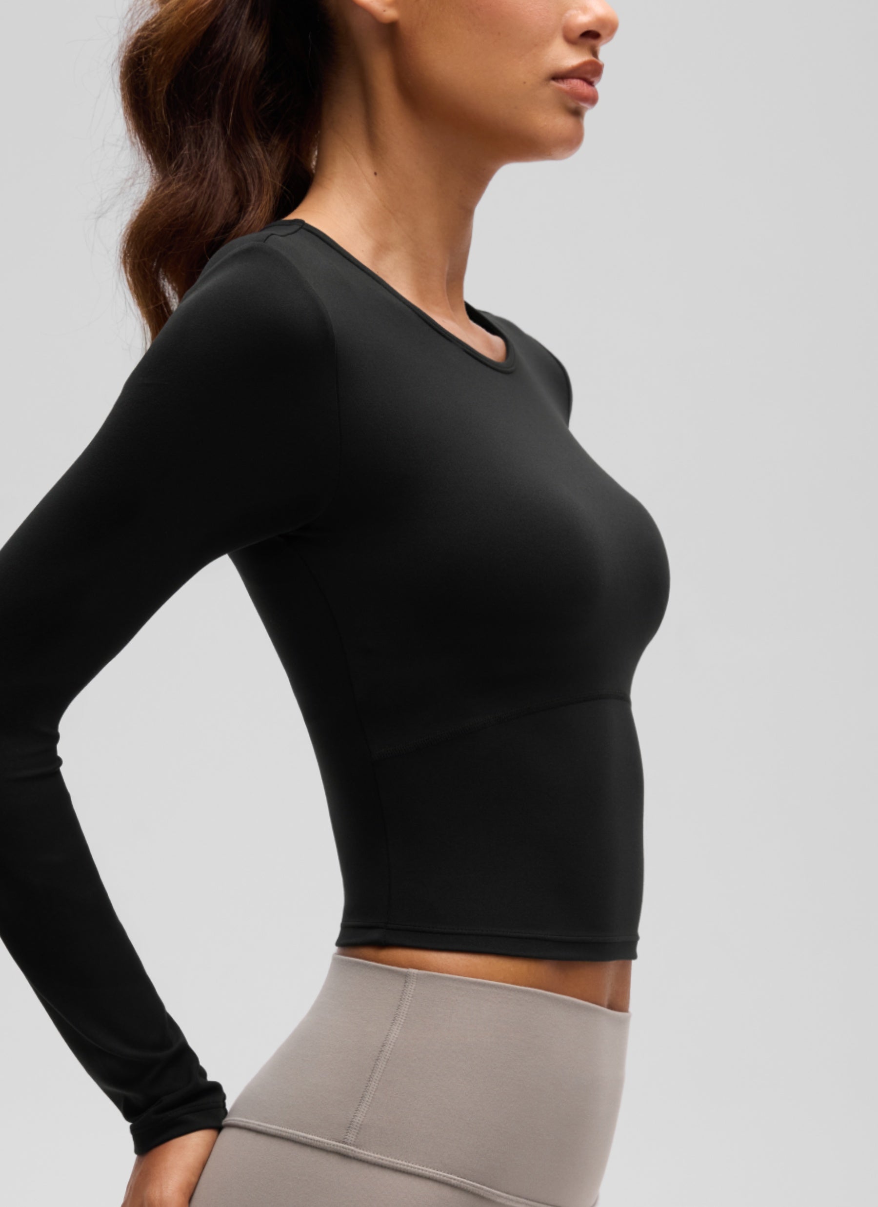 CRZ YOGA Women's Slim Fit Yoga Butterluxe Crop Long Sleeves Front Seam Black