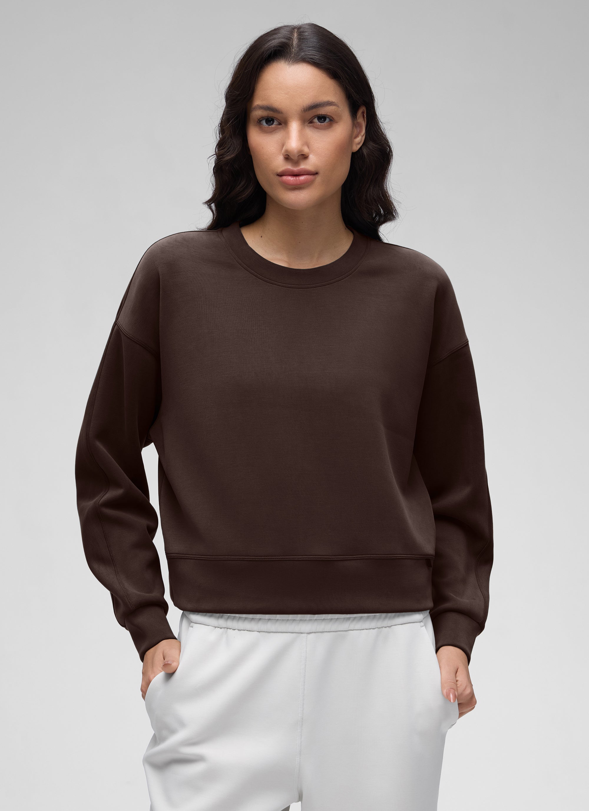 CRZ YOGA Womens SoftAura Basic Casual Sweat Shirt Crew Neck Pullover Hot Fudge Brown @model_info:J