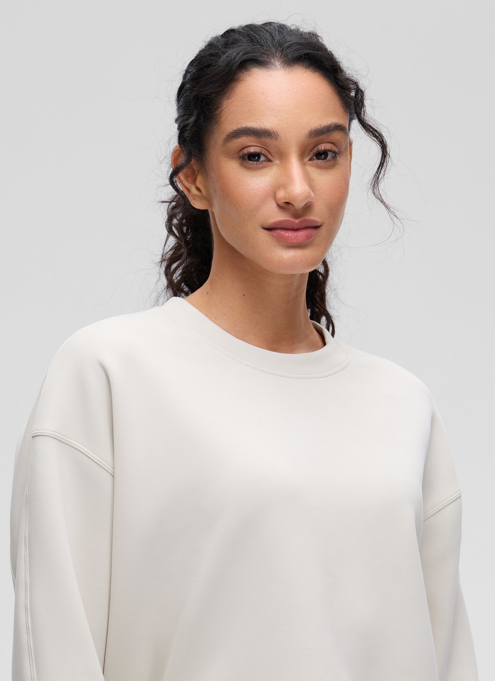 CRZ YOGA Womens SoftAura Basic Casual Sweat Shirt Crew Neck Pullover Milky White