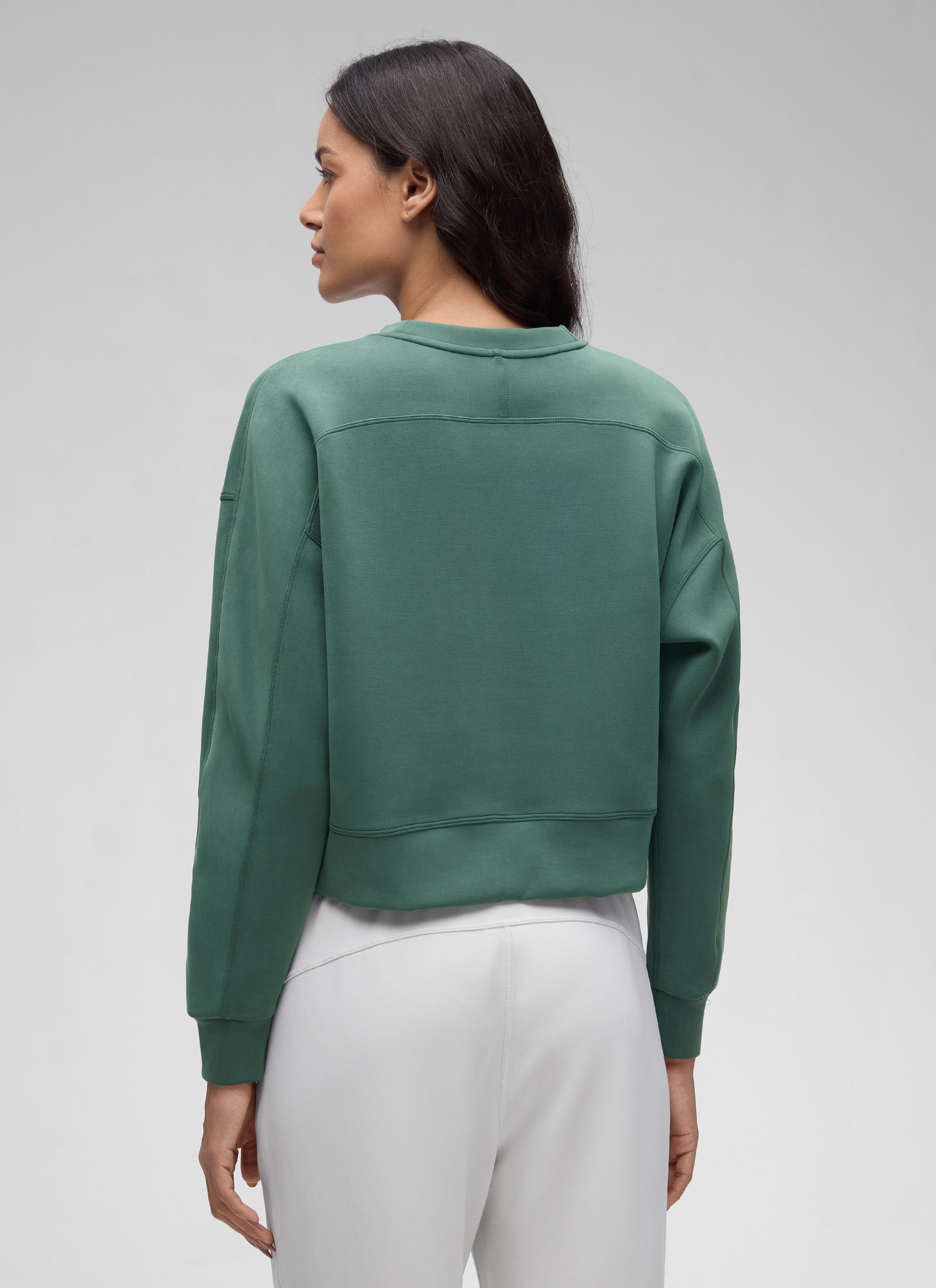 CRZ YOGA Womens SoftAura Basic Casual Sweat Shirt Crew Neck Pullover Dark Forest Green @model_info:J