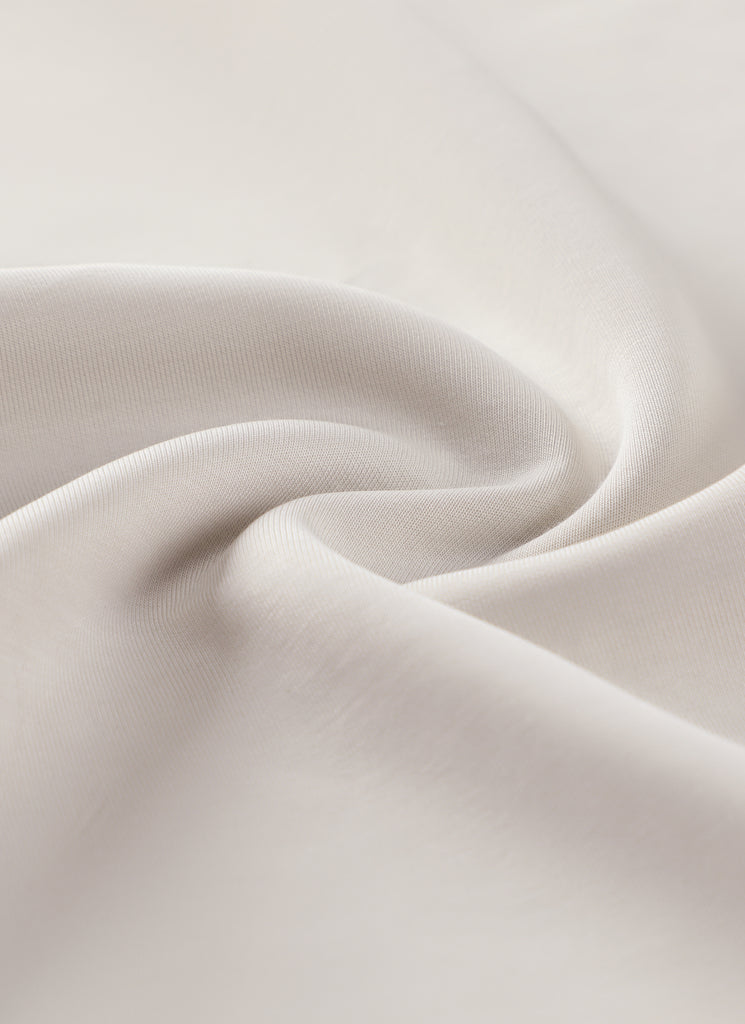 CRZYOGA Women SoftAura Sweat Shorts 4” with Pockets Drawstring Milky White